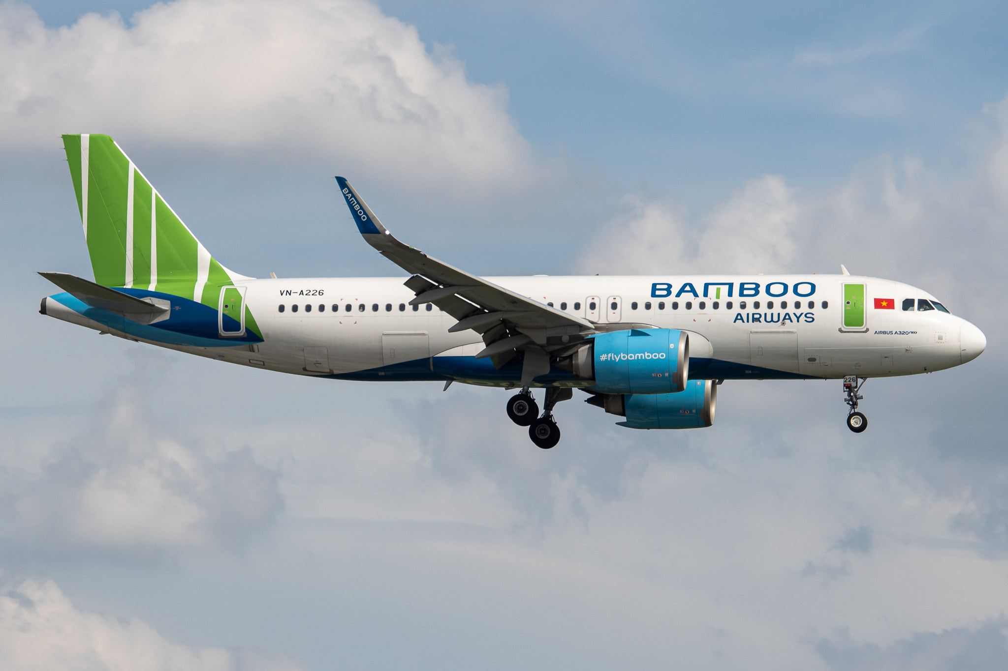 Full size: Bamboo Airways Airbus A320NEO VN-A226 at Tan Son Nhat International Airport