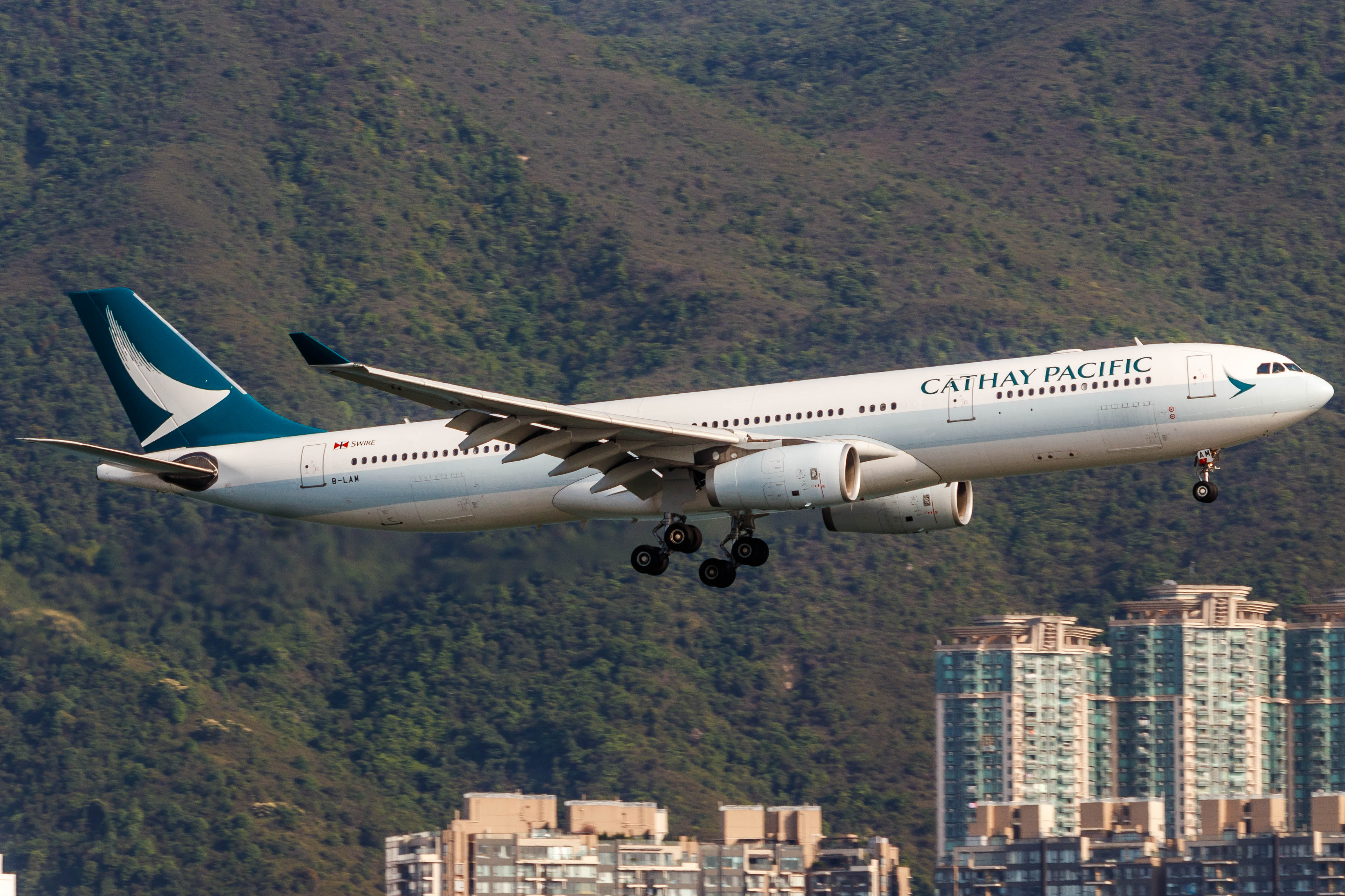 Full size: Cathay Pacific Airbus A330-300 B-LAM at Hong Kong International Airport