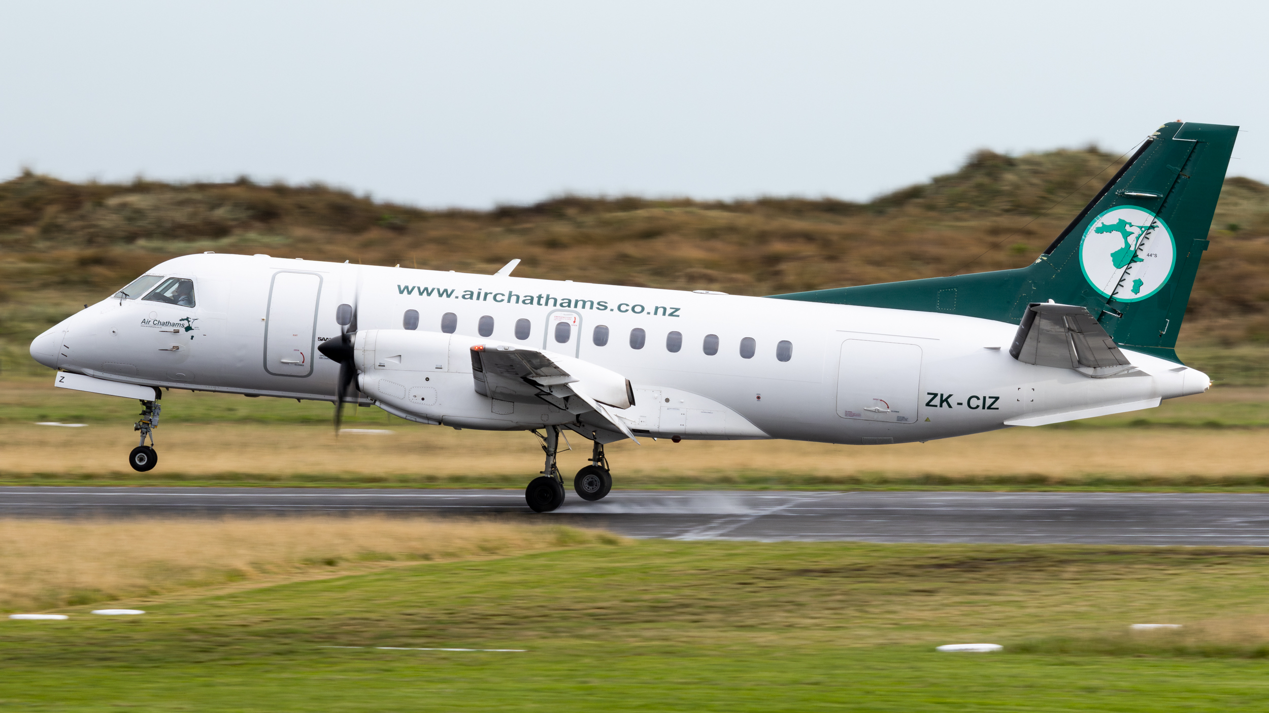 Full size: Air Chathams Saab 340 ZK-CIZ at Whanganui Airport