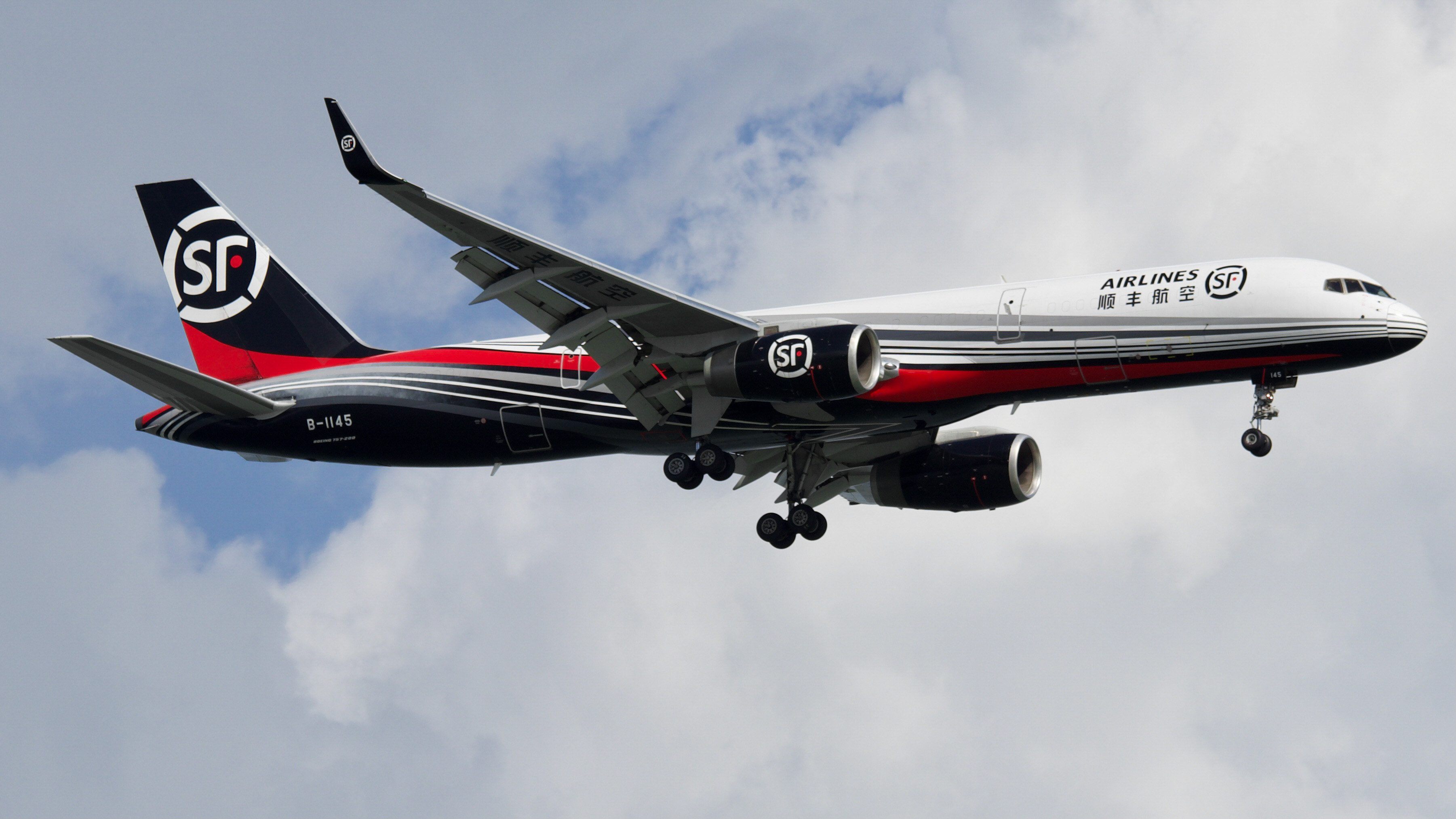 Full size: SF Airlines Boeing 757-200 B-1145 at Singapore-Changi Airport