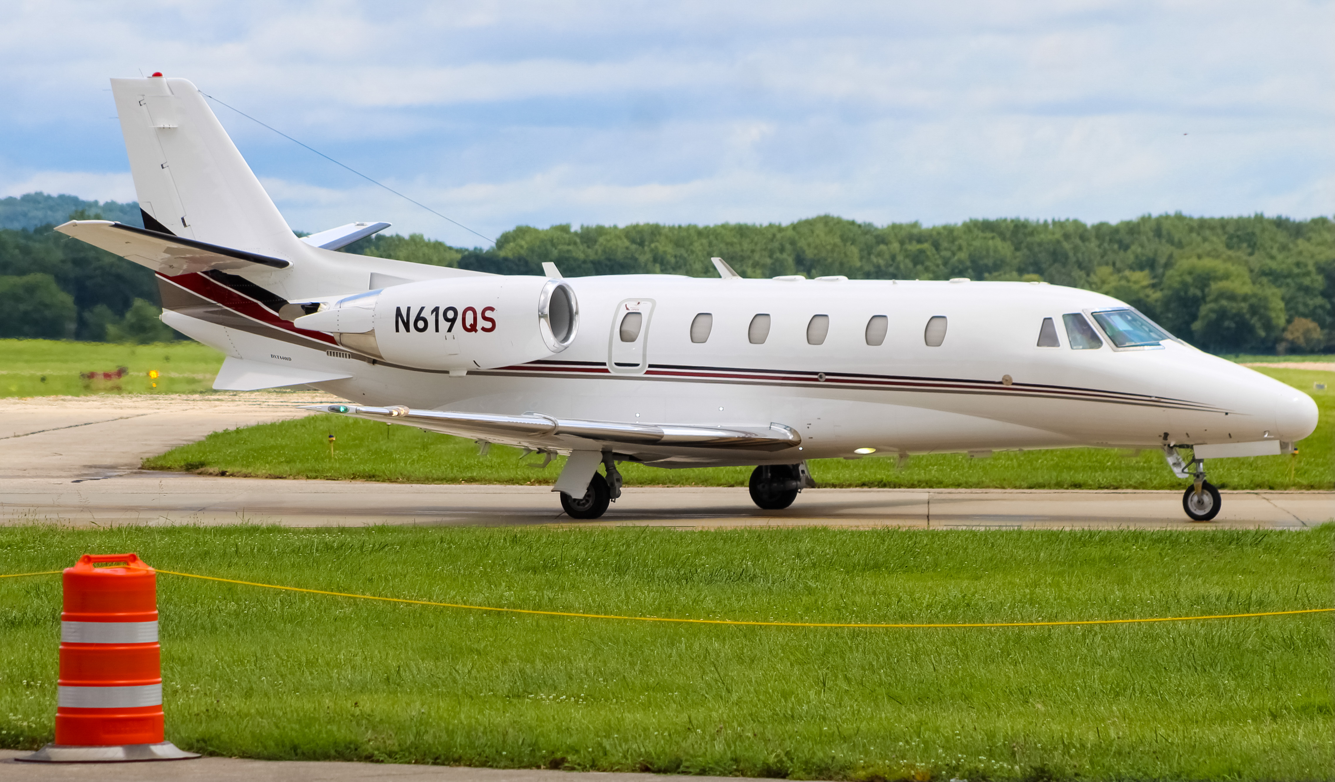 Full size: NetJets Cessna Citation 560XL Excel N619QS at Cincinnati Municipal Airport/Lunken Field