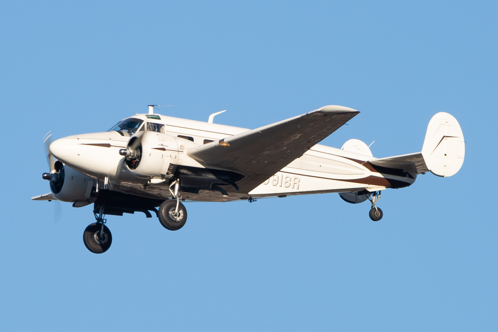 Full size: PRIVATE Beech G18S N9918R at Baltimore/Washington International Thurgood Marshall Airport