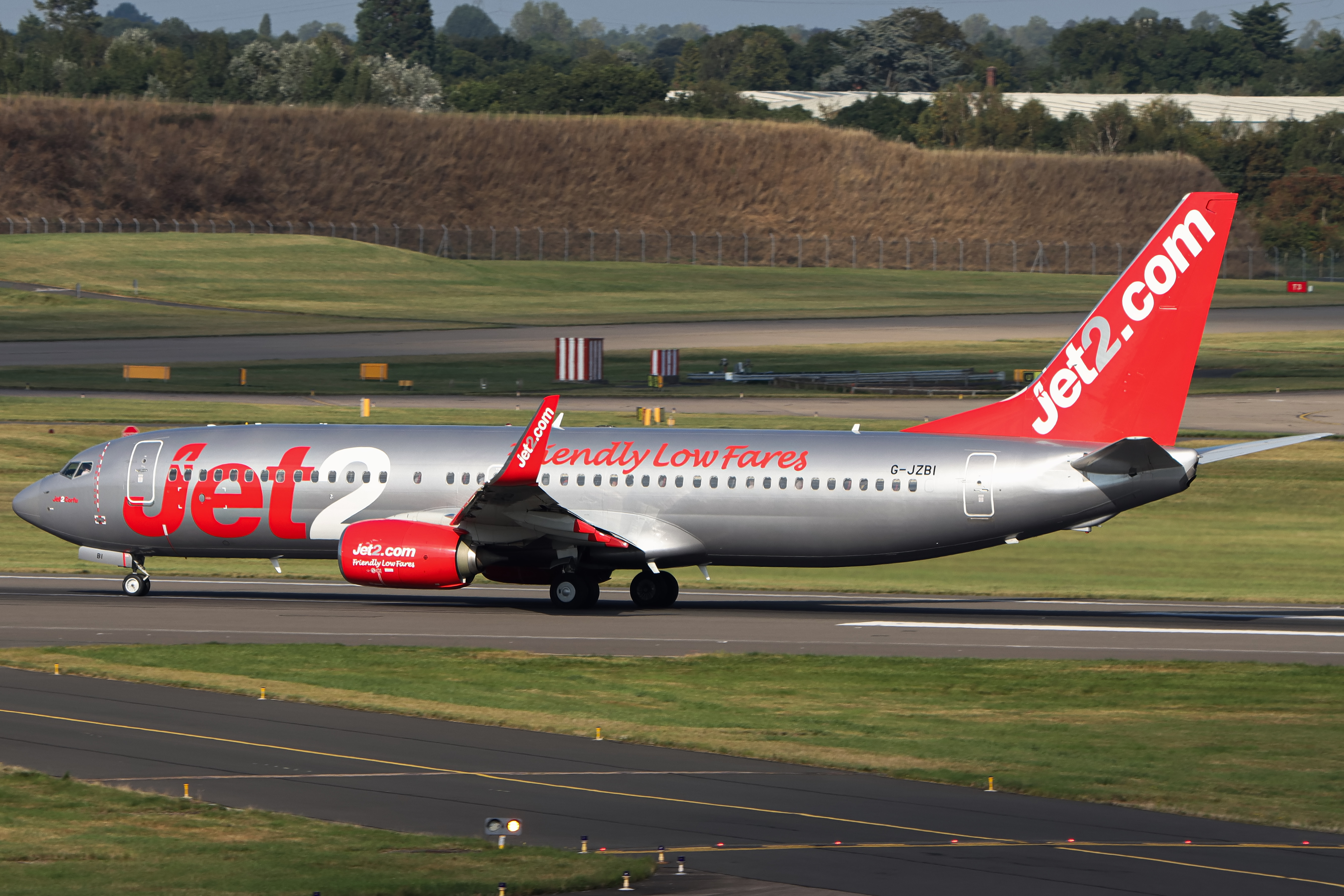 Full size: Jet2 Boeing 737-800 G-JZBI at Birmingham Airport