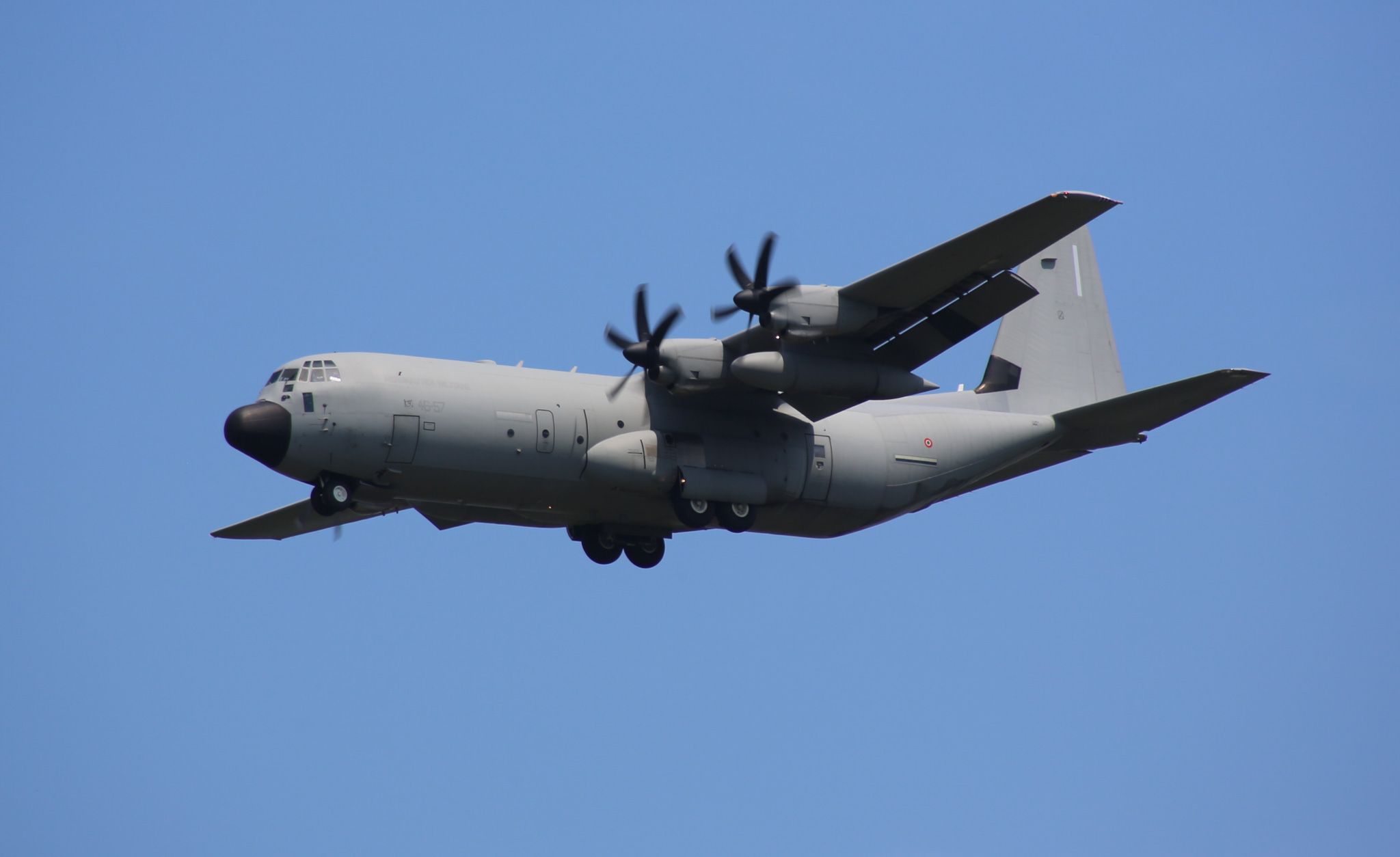 Full size: Italian Air Force  Lockheed C-130J Hercules MM62191 at New York Stewart International Airport