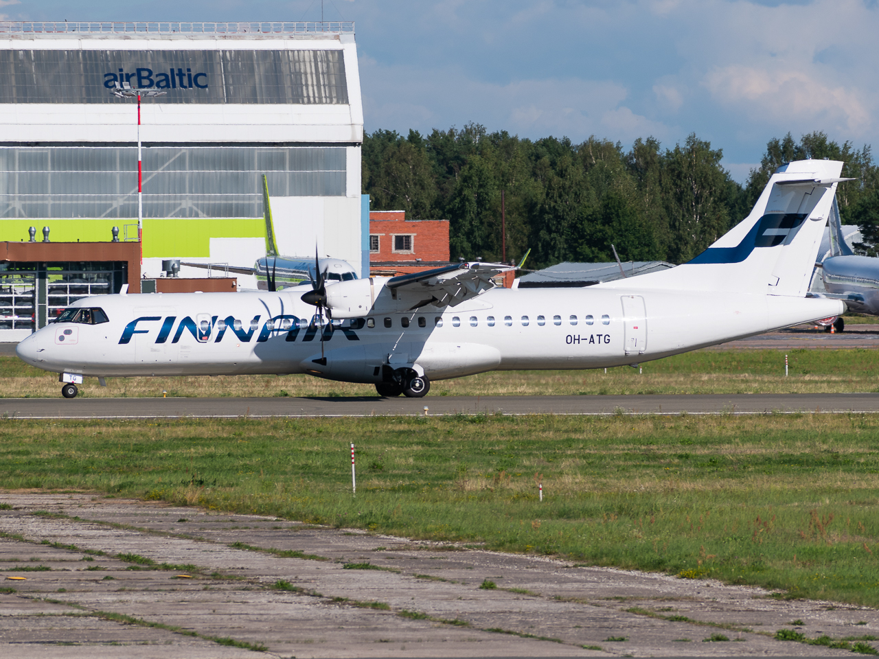 Full size: Finnair ATR 72-500 OH-ATG at Riga International Airport