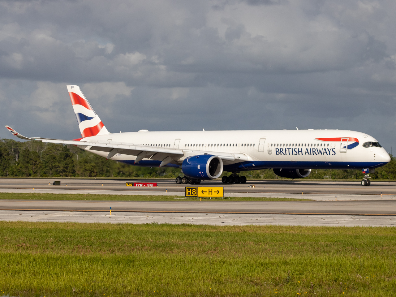 Full size: British Airways Airbus A350-1000 G-XWBO at Orlando International Airport