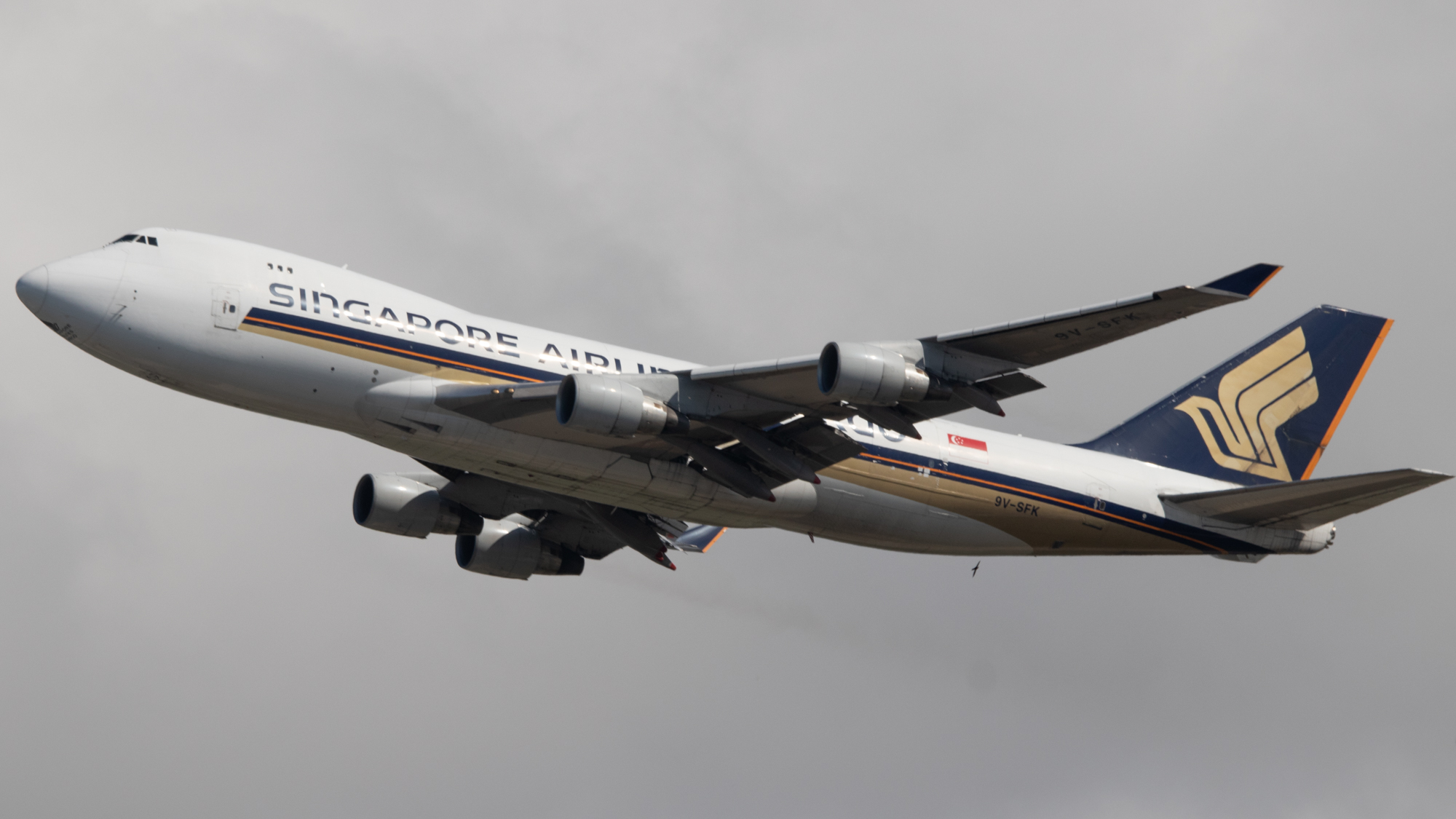 Full size: Singapore Airlines Cargo Boeing 747-400F 9V-SFK at Singapore-Changi Airport