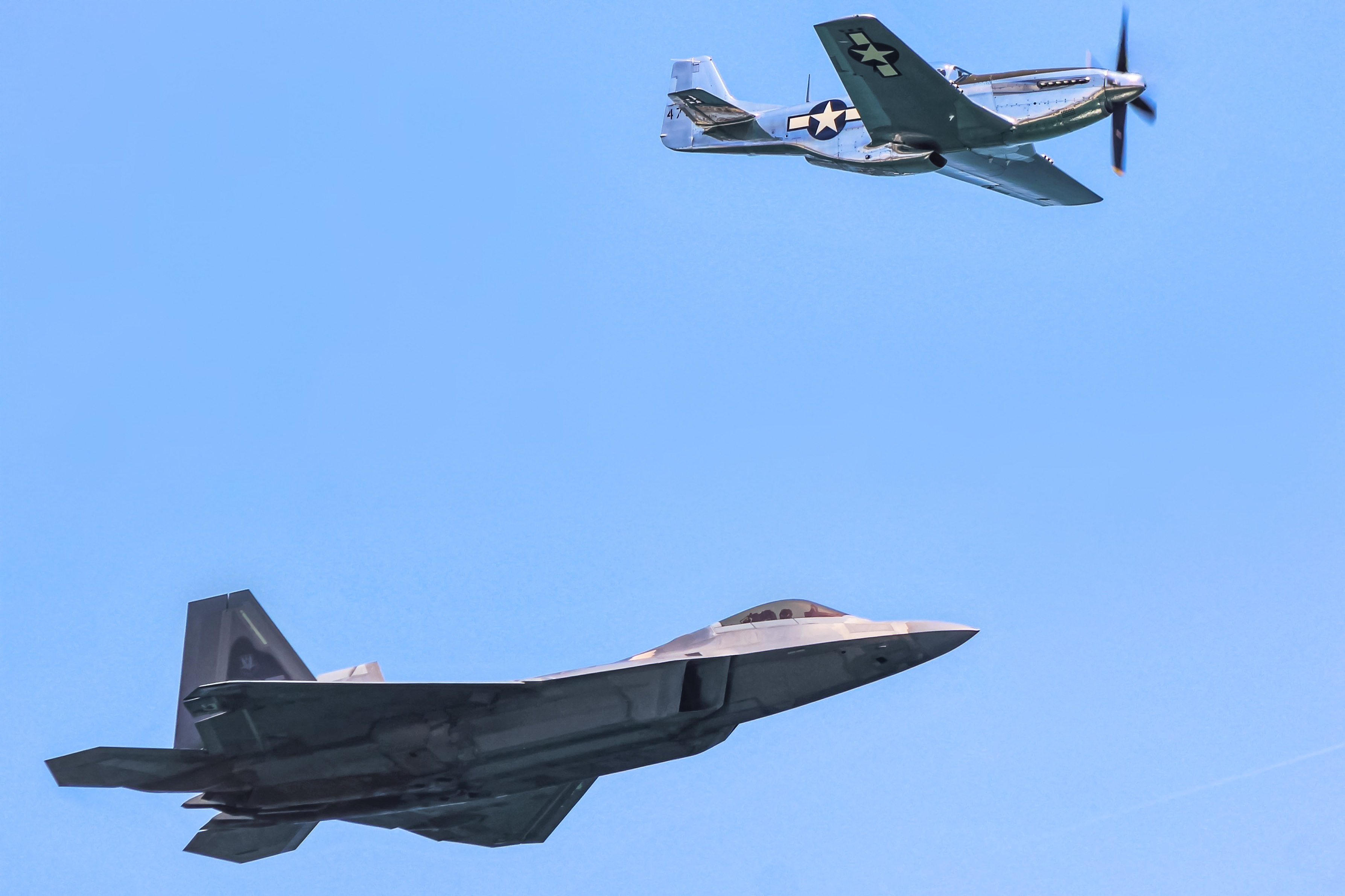 Full size: USAF - United States Air Force Lockheed Martin F-22A Raptor 09-4186 at Ocean City Municipal Airport