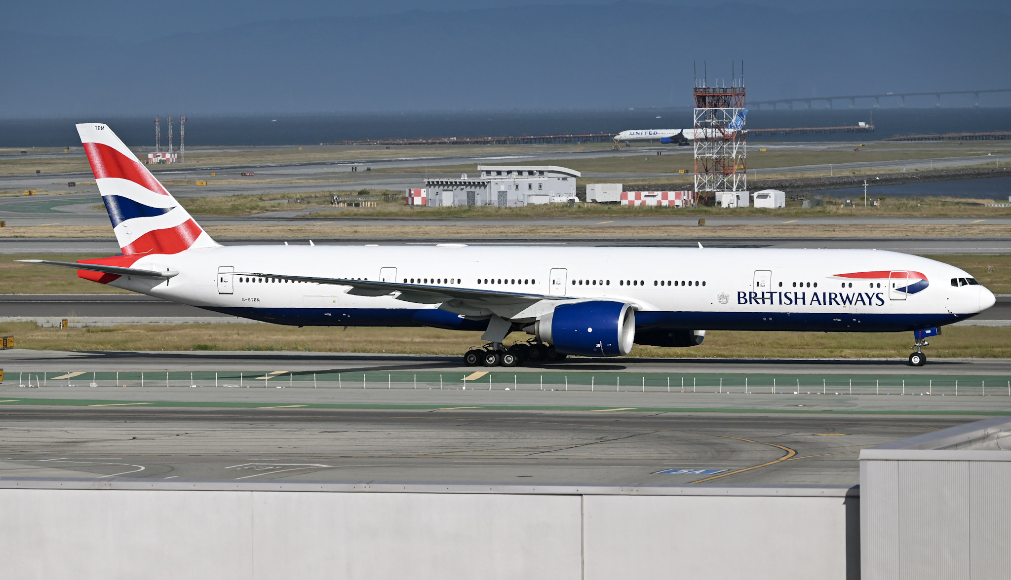 Full size: British Airways Boeing 777-300ER G-STBN at San Francisco International Airport