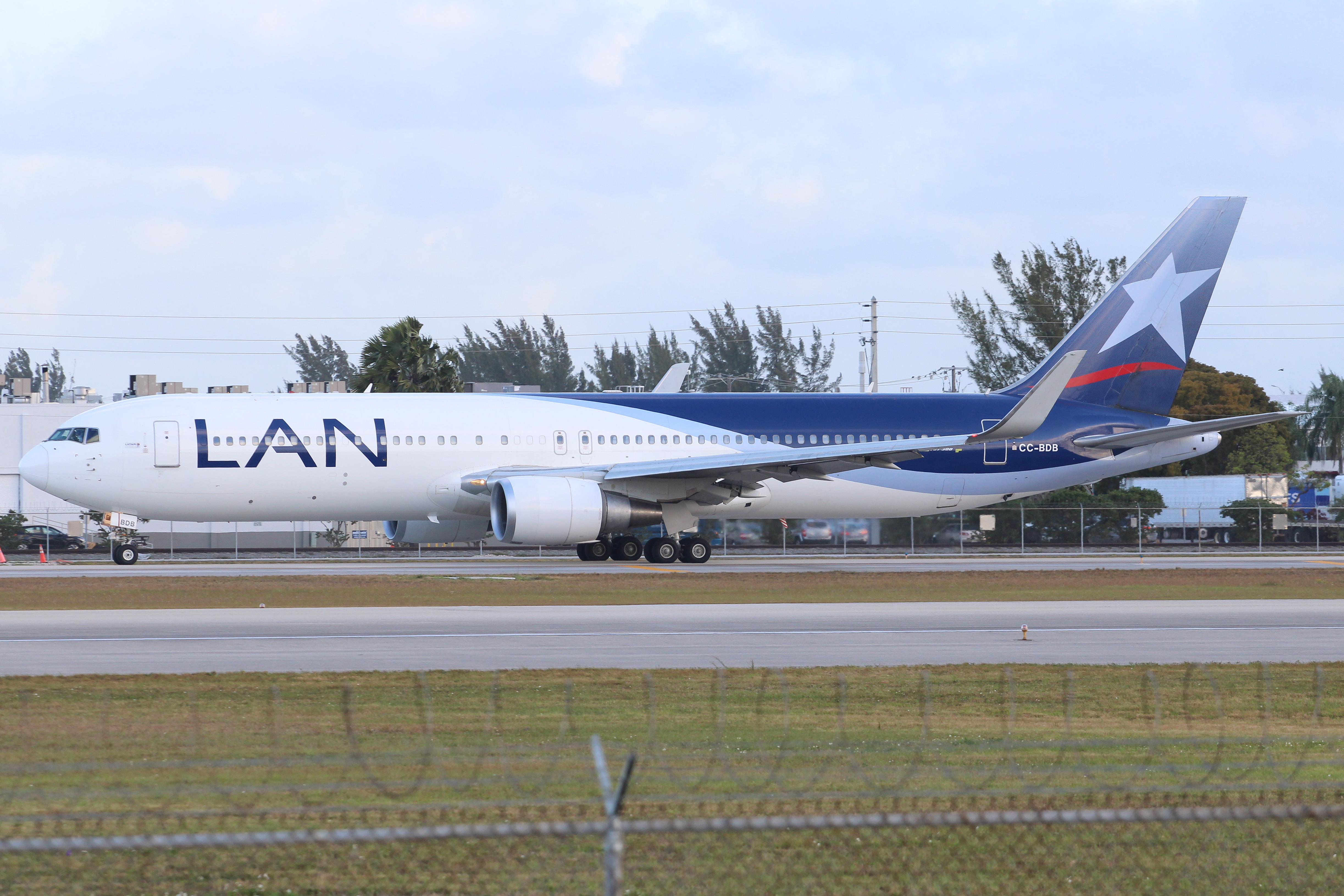 Full size: Latam Cargo Boeing 767-300ER CC-BDB at Miami International Airport