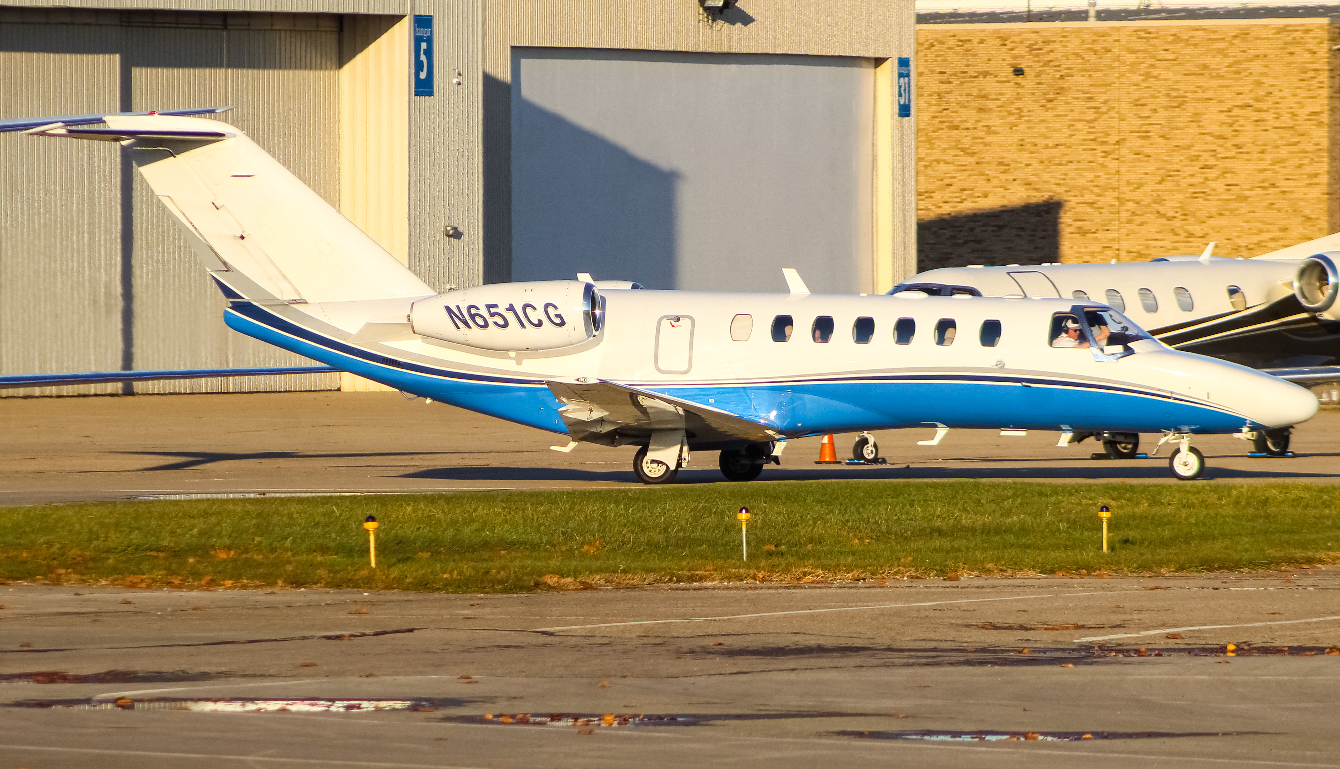 Full size: PRIVATE  Cessna citation 525 N561CG at Cincinnati Municipal Airport/Lunken Field