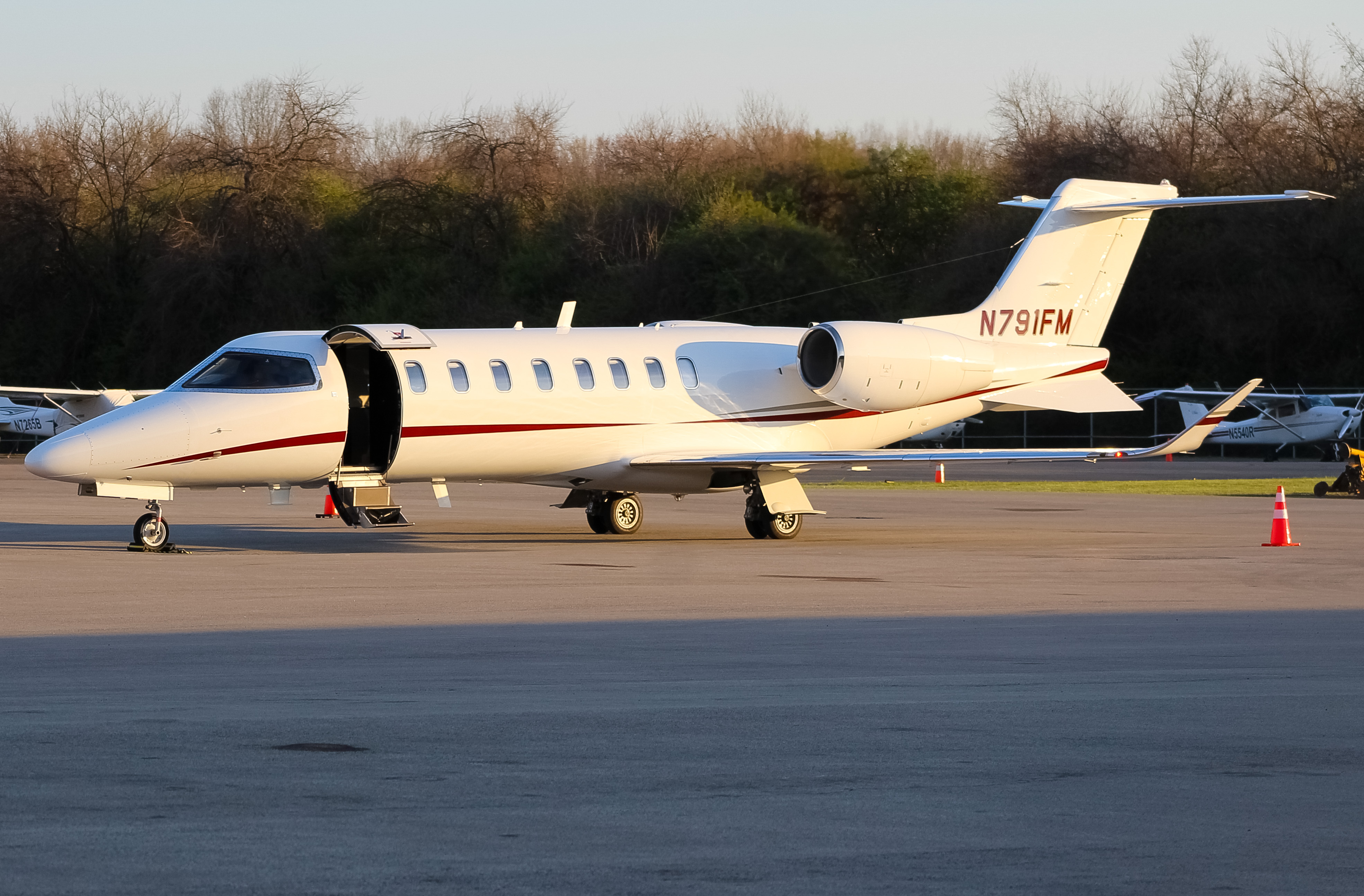 Full size: PRIVATE  Learjet 75 N791FM at Cincinnati Municipal Airport/Lunken Field