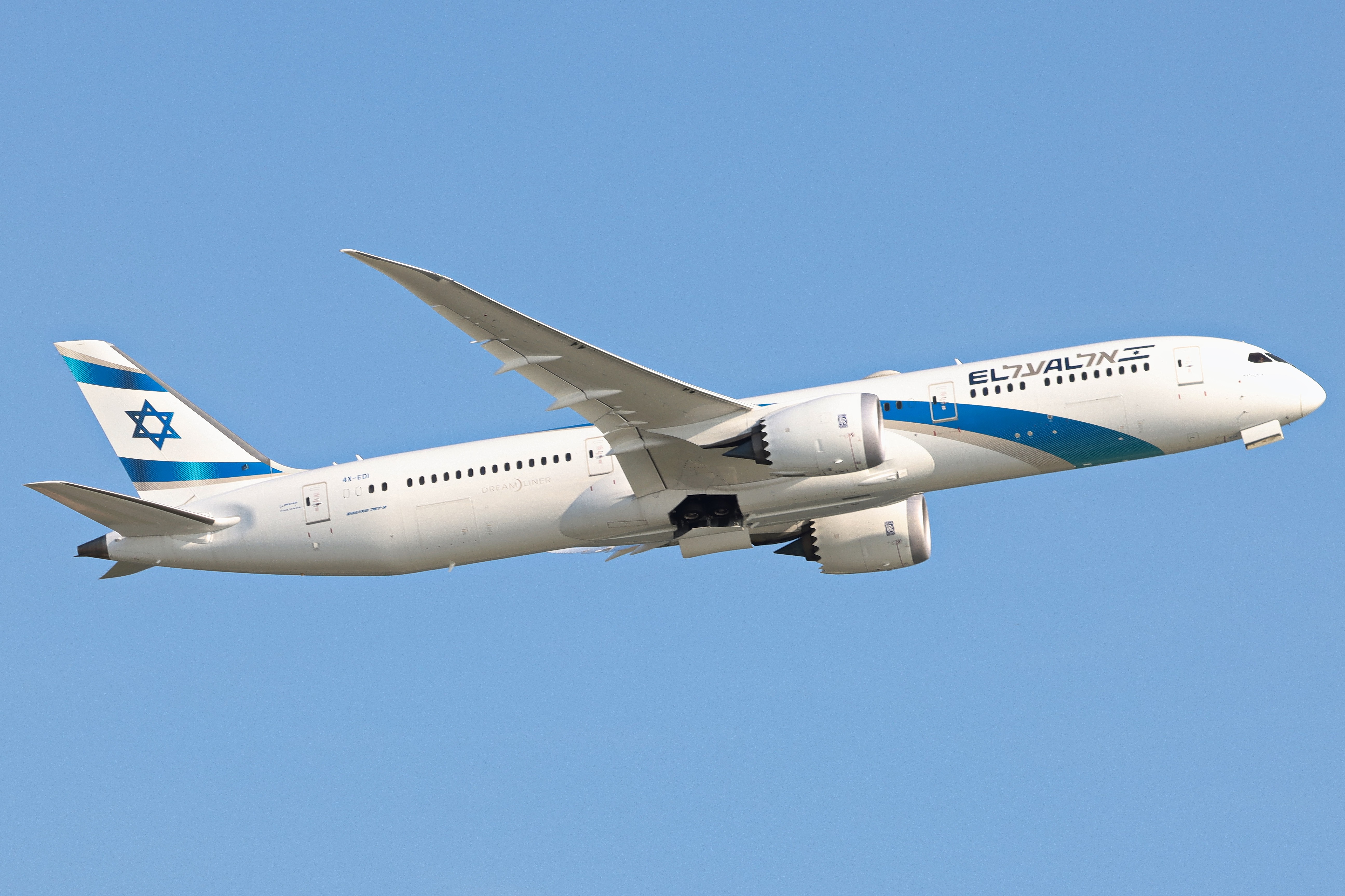 Full size: El Al Boeing 787-9 4X-EDI at Hong Kong International Airport