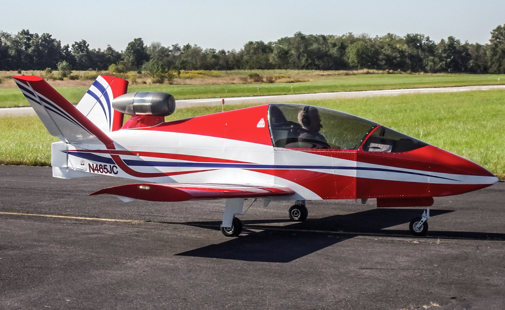 Full size: PRIVATE Subsonex  N465JC at Gettysburg Regional Airport