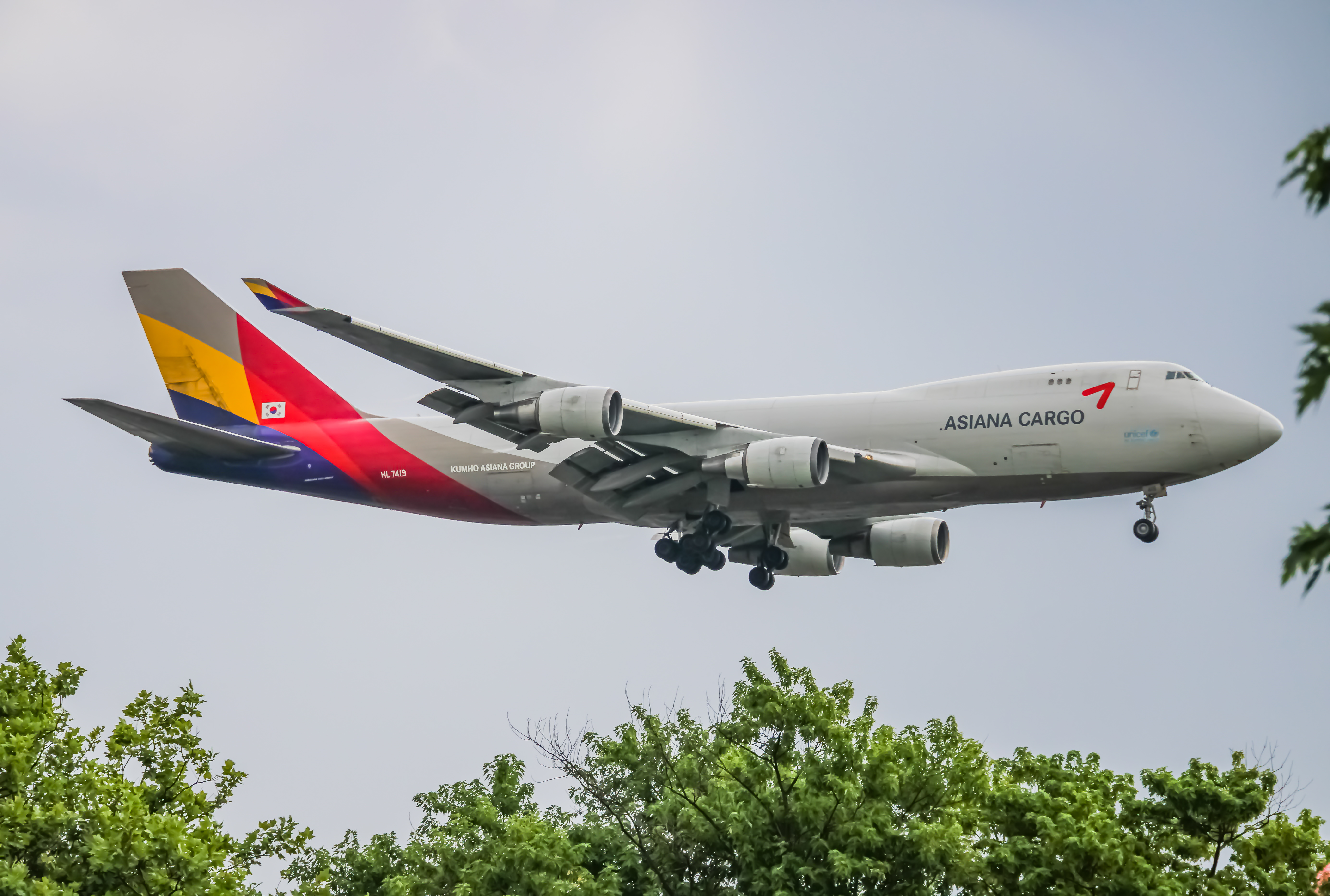 Full size: Asiana Cargo Boeing 747-400F HL7419 at John F. Kennedy International Airport