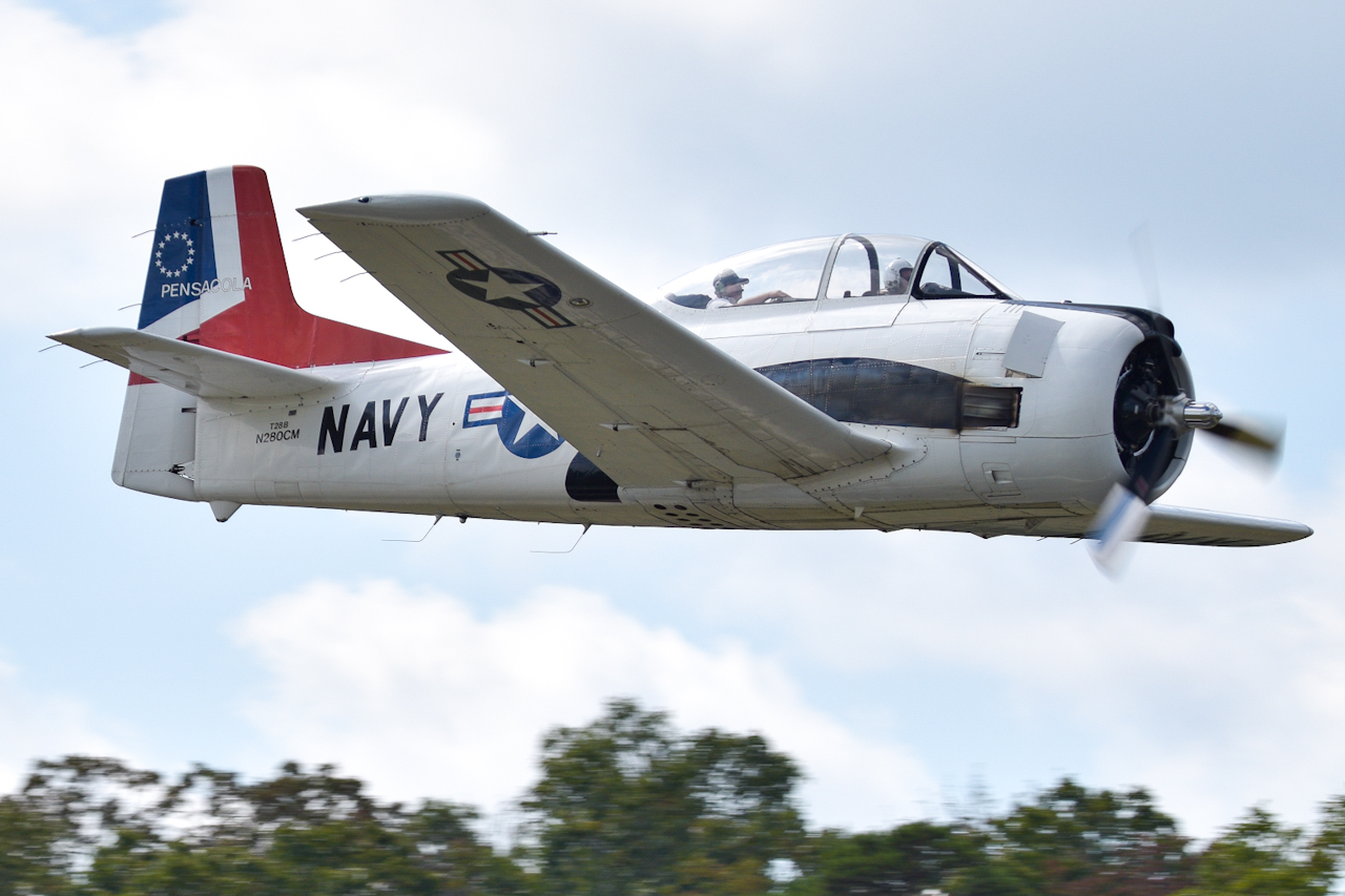Full size: PRIVATE North American T-28B N280CM at 