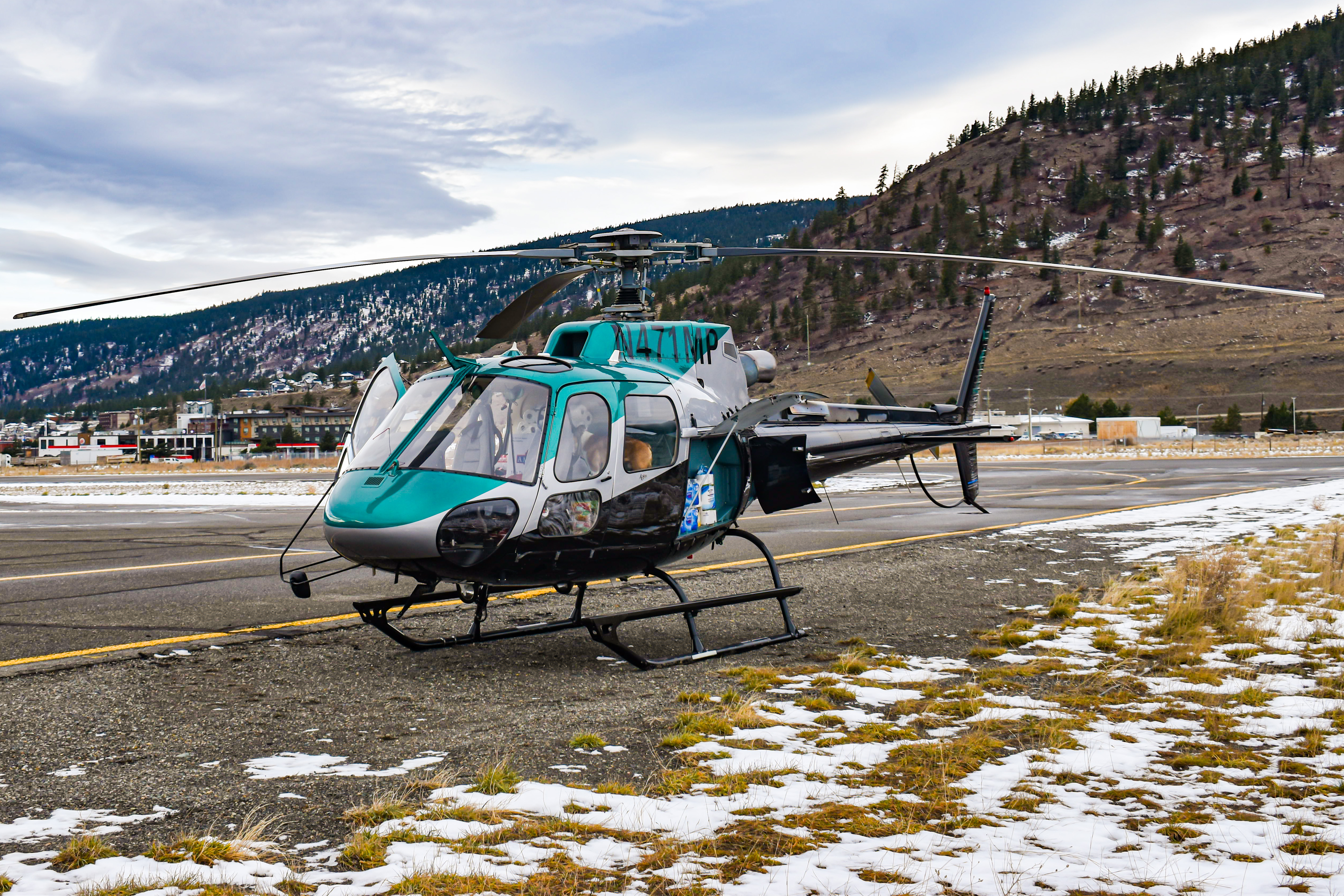 Full size: PRIVATE Eurocopter AS350 N471MP at Merritt Airport