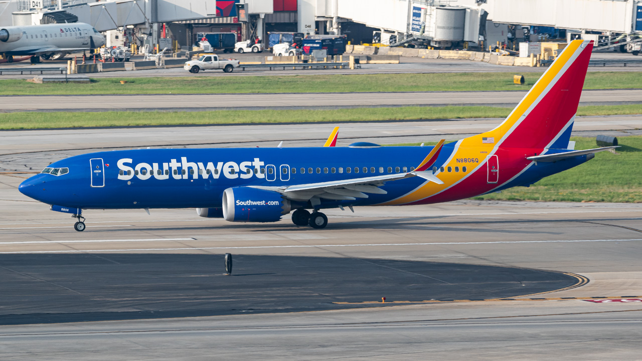 Full size: Southwest Airlines Boeing 737 MAX 8 N8806Q at Hartsfield-Jackson Atlanta International Airport