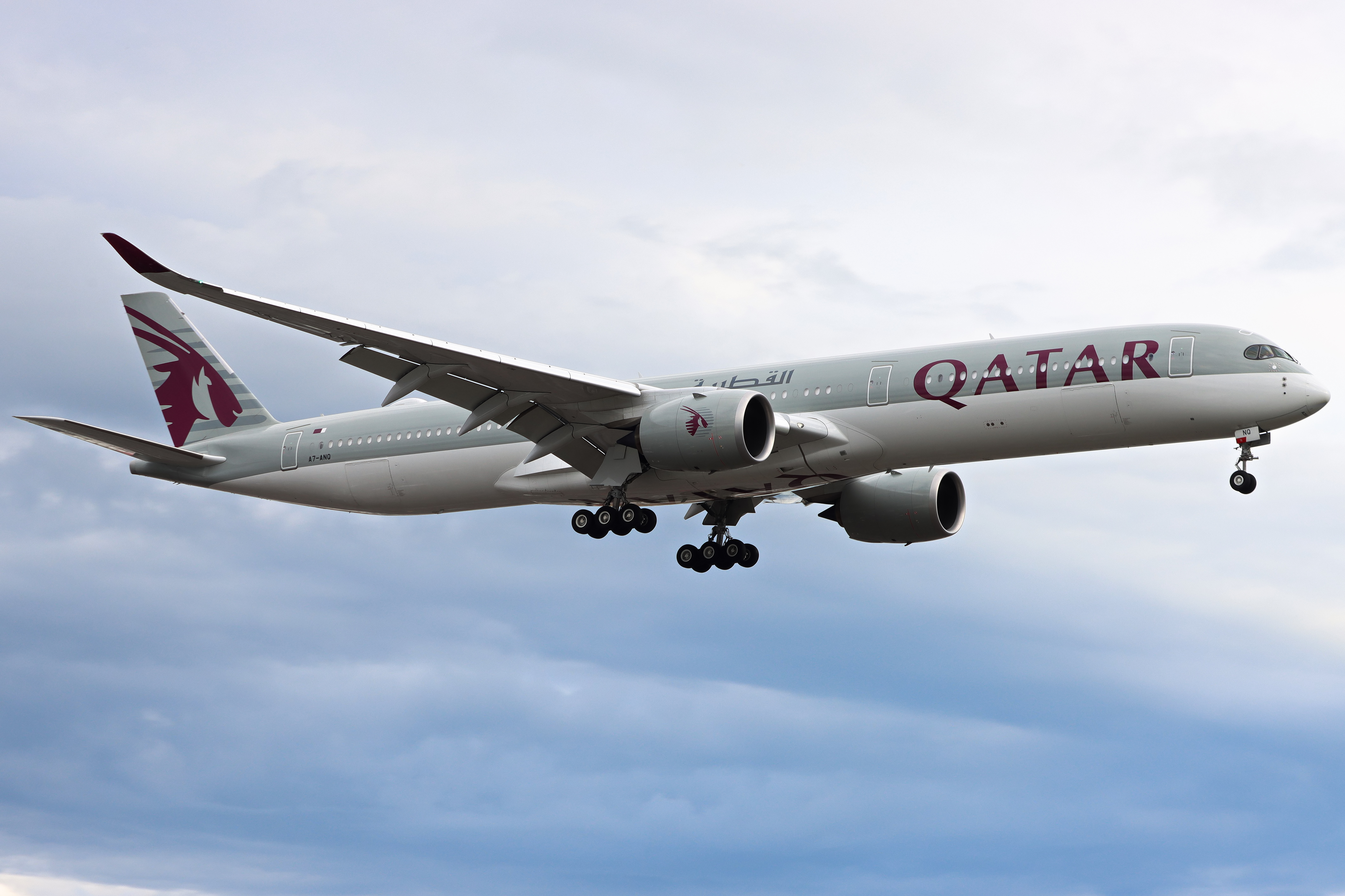 Full size: Qatar Airways Airbus A350-1000 A7-ANQ at London Heathrow International Airport
