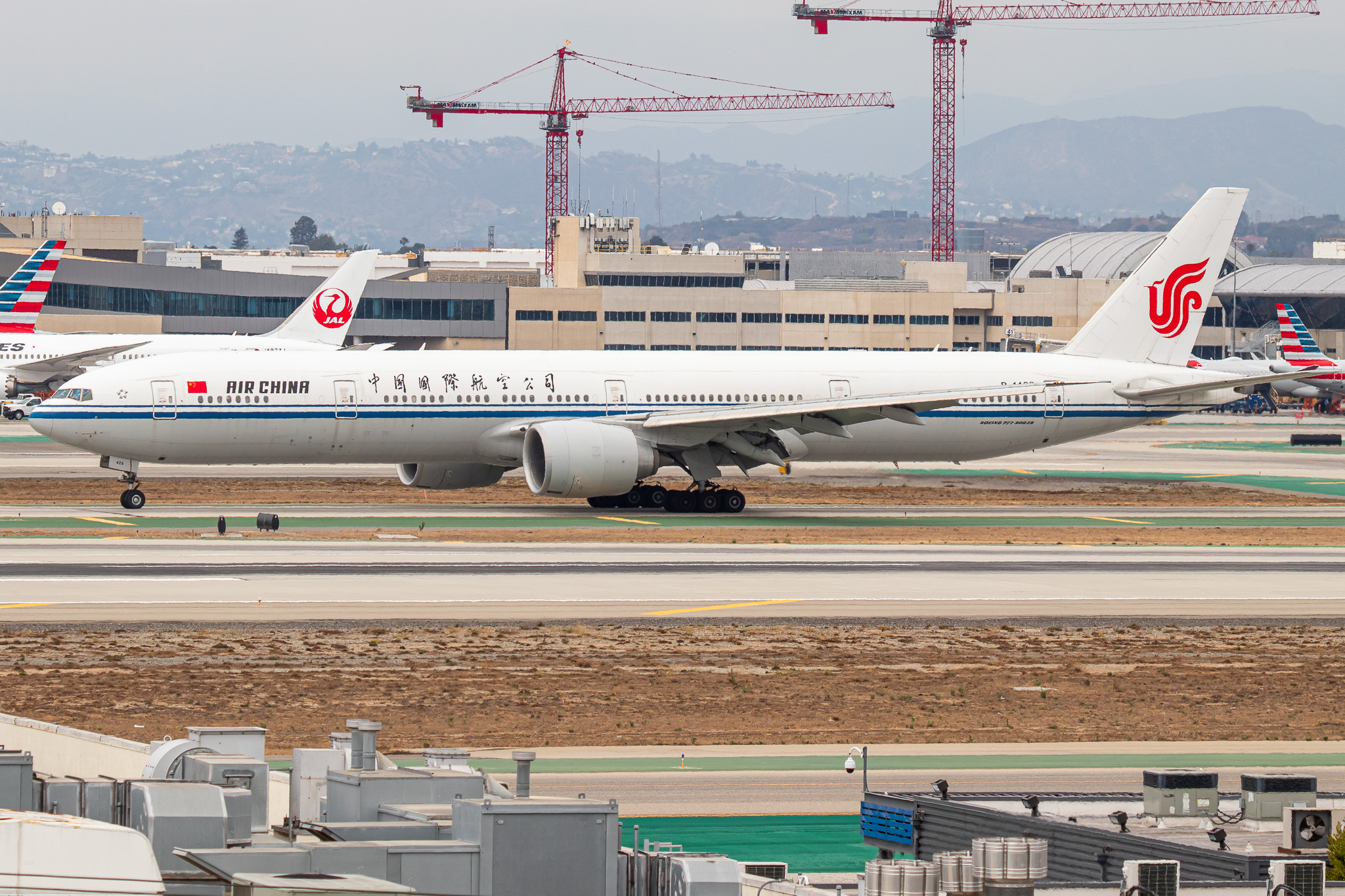 Full size: Air China Boeing 777-300ER B-1429 at Los Angeles International Airport