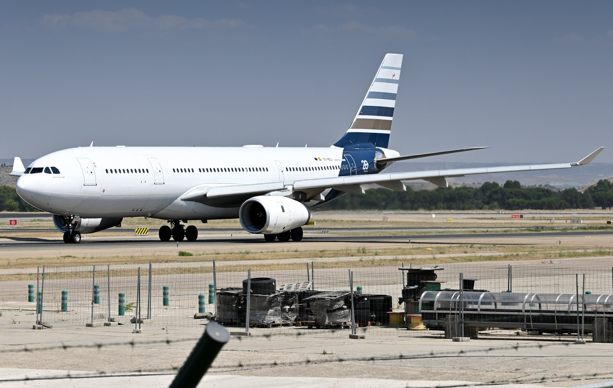 Full size: Privilege Style Airbus A330-200 EC-NZJ at Madrid Barajas Airport