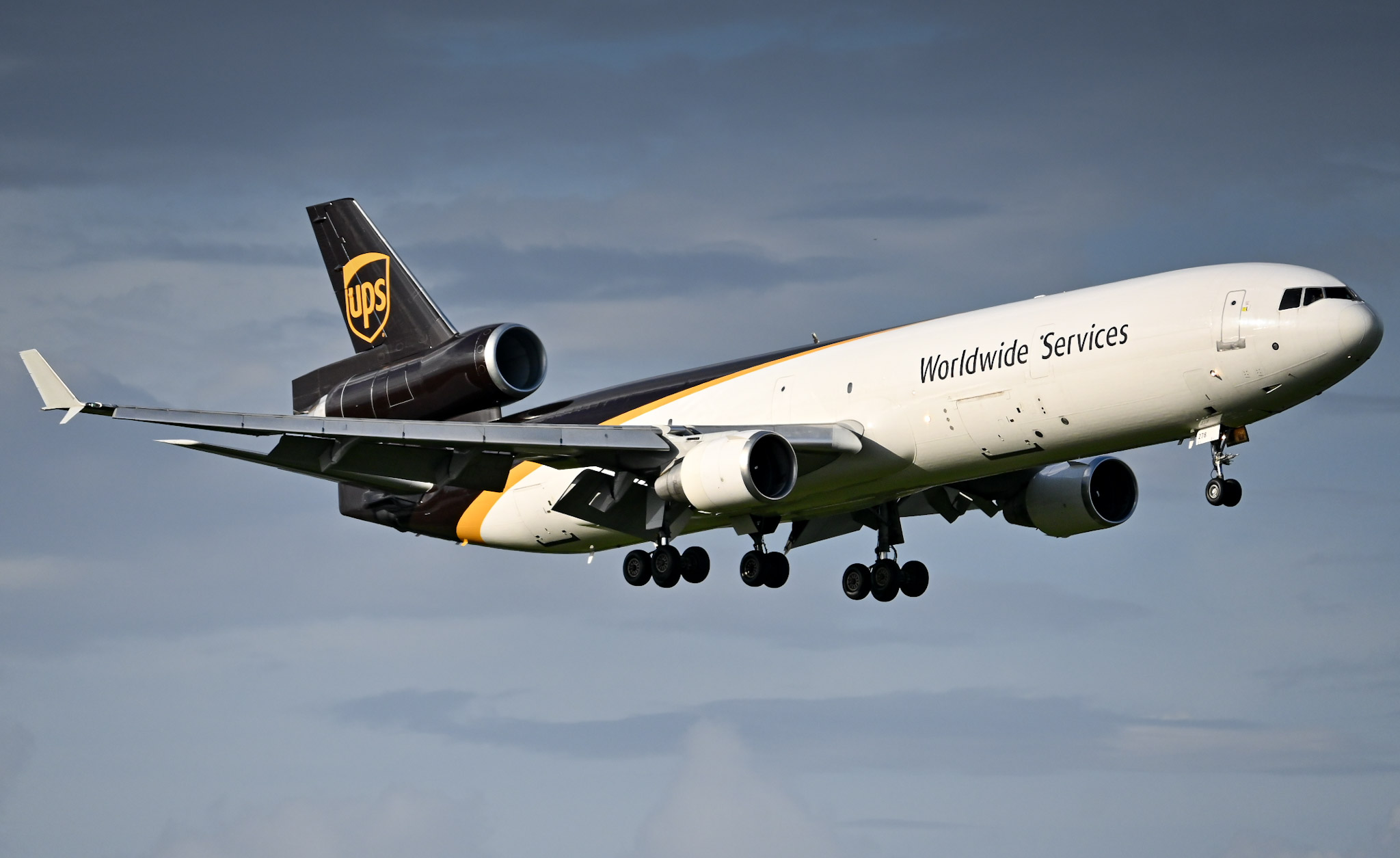 Full size: United Parcel Service McDonnell Douglas MD-11F N278UP at Orlando International Airport