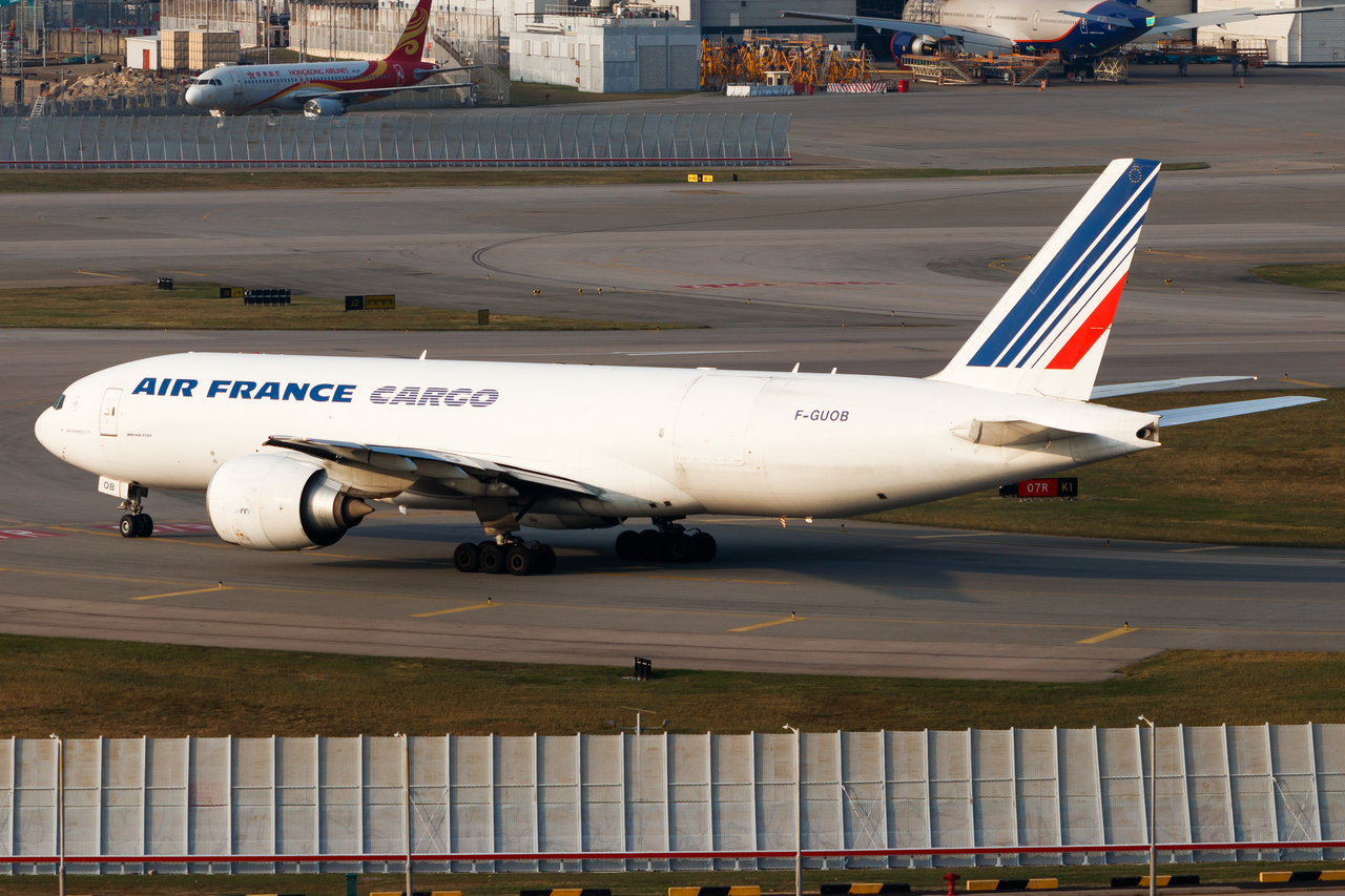 Full size: Air France Cargo Boeing 777-F F-GUOB at Hong Kong International Airport