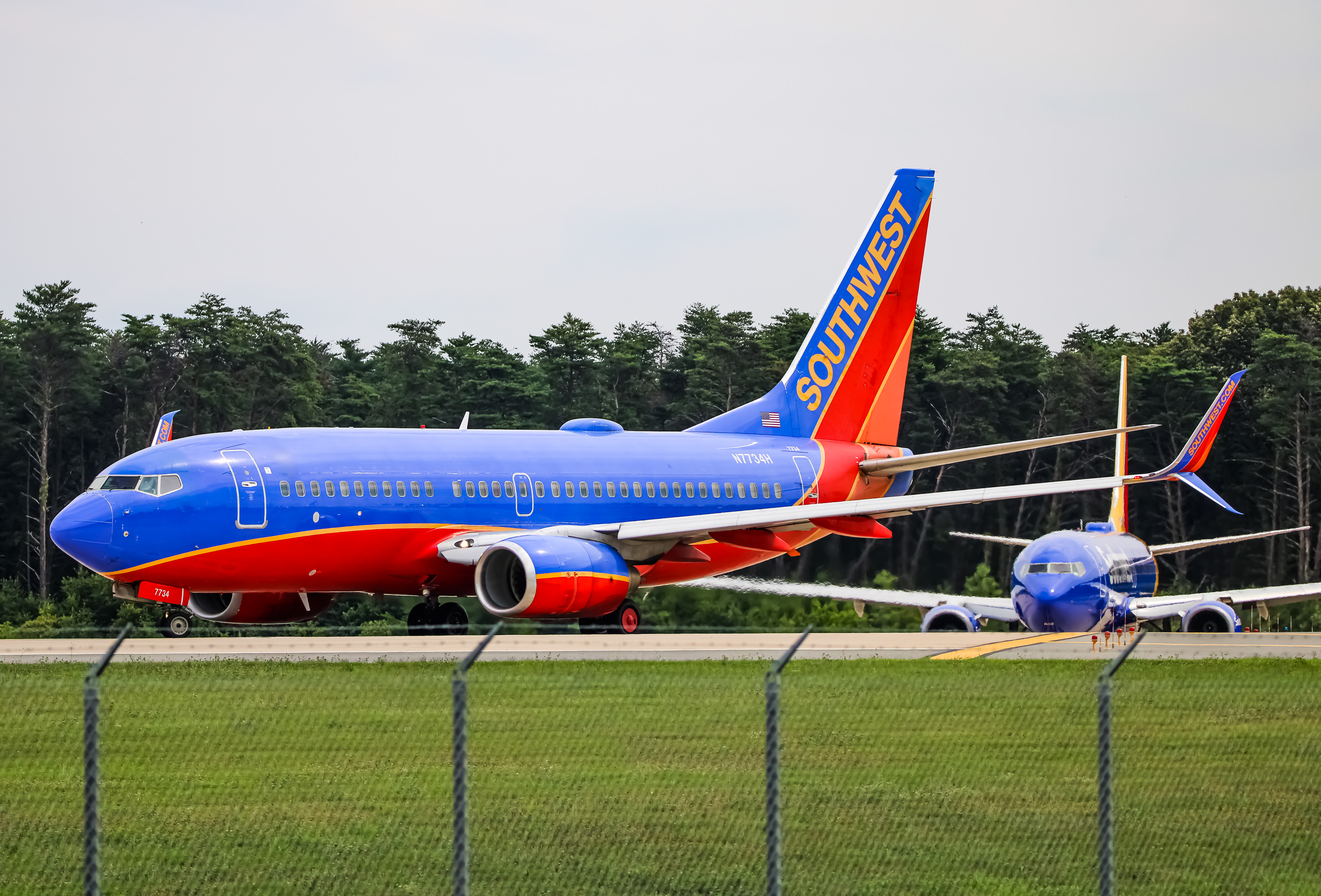 Full size: Southwest Airlines Boeing 737-700 N7734H at Baltimore/Washington International Thurgood Marshall Airport