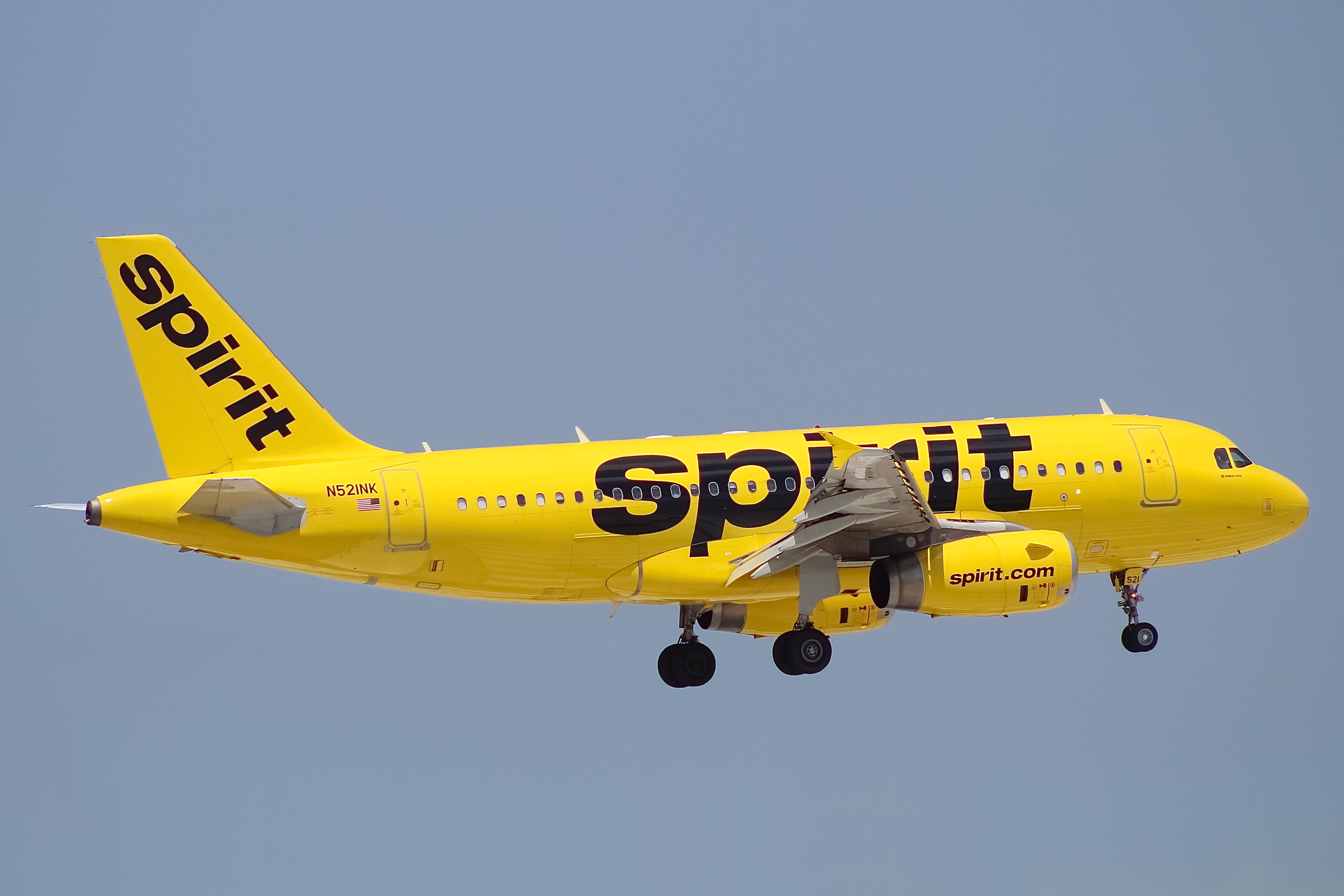 Full size: Spirit Airlines Airbus A319 N521NK at Chicago O'Hare International Airport