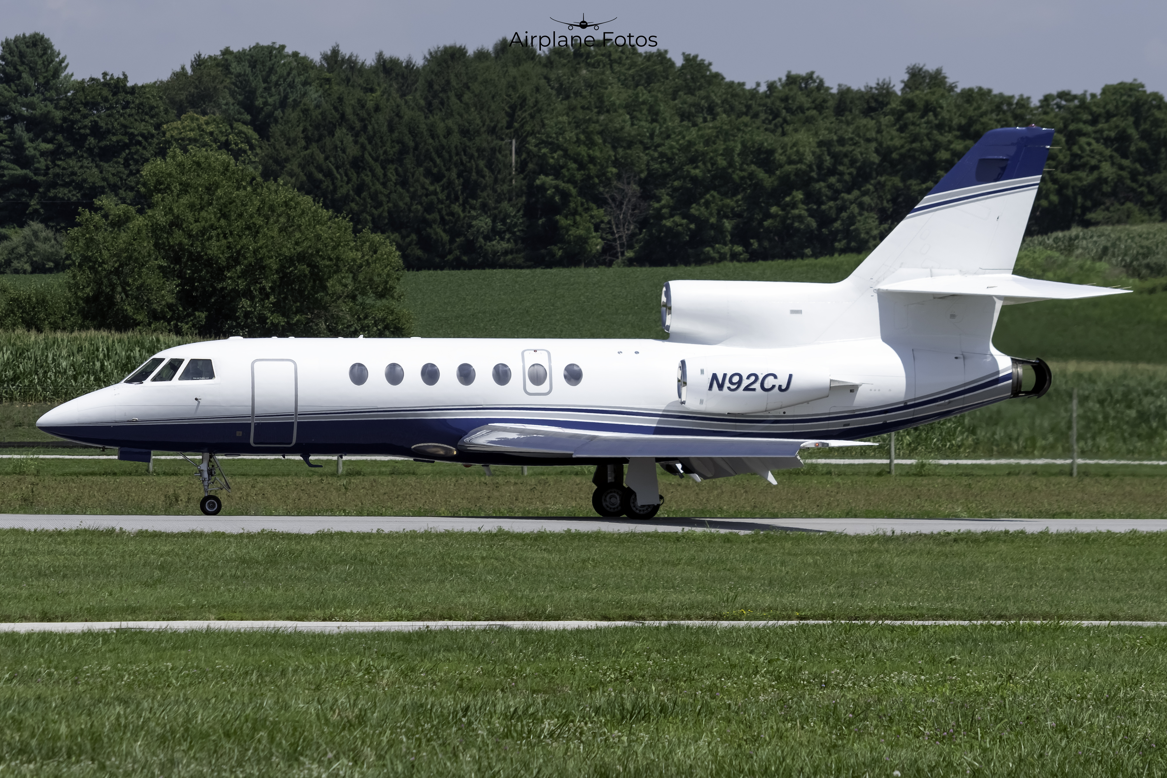 Full size: PRIVATE Dassault Falcon 50 N92CJ at York Airport