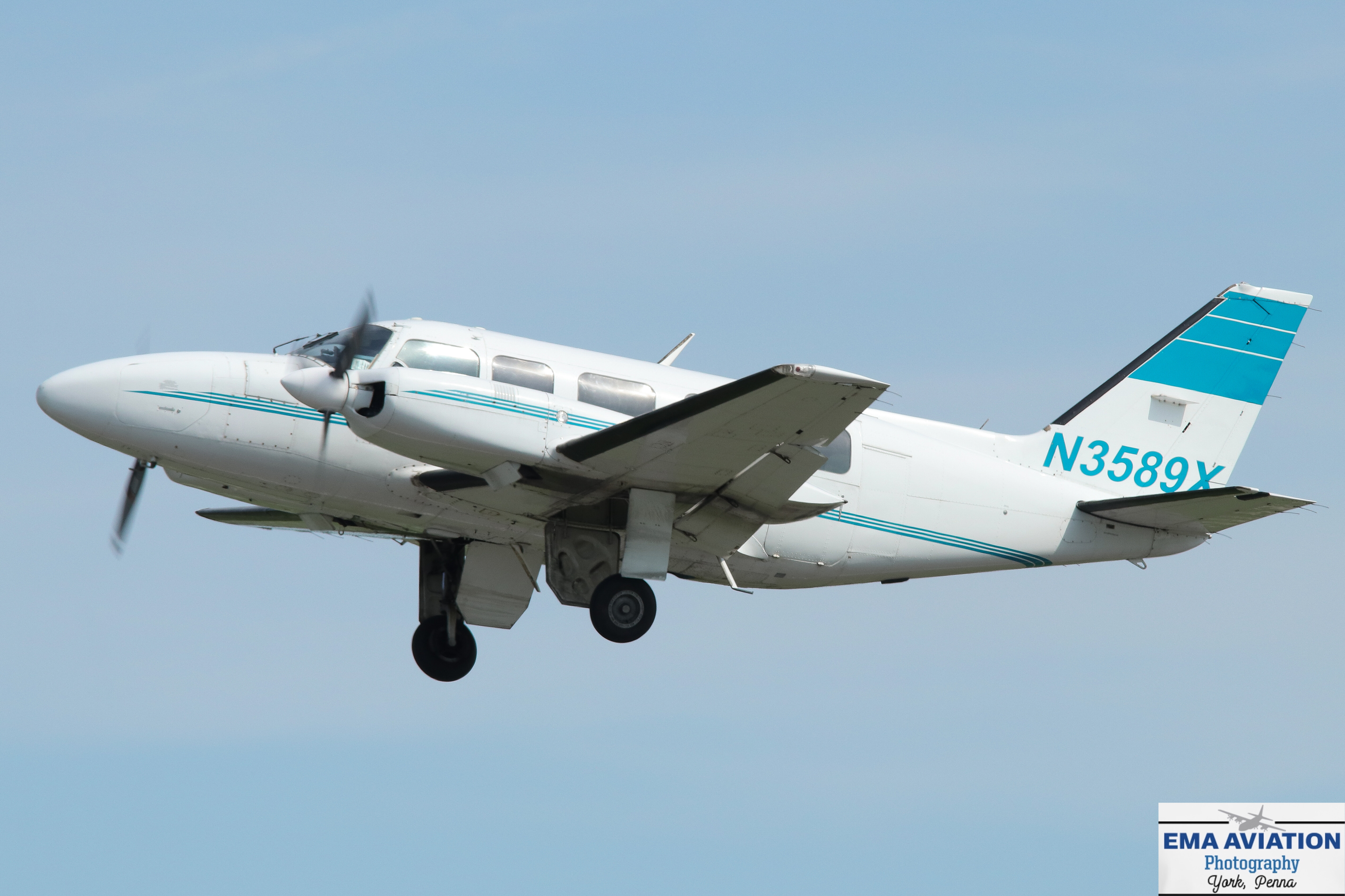 Full size: PRIVATE Piper 31 Navajo N3589X at Hagerstown Regional Airport-Richard A Henson Field