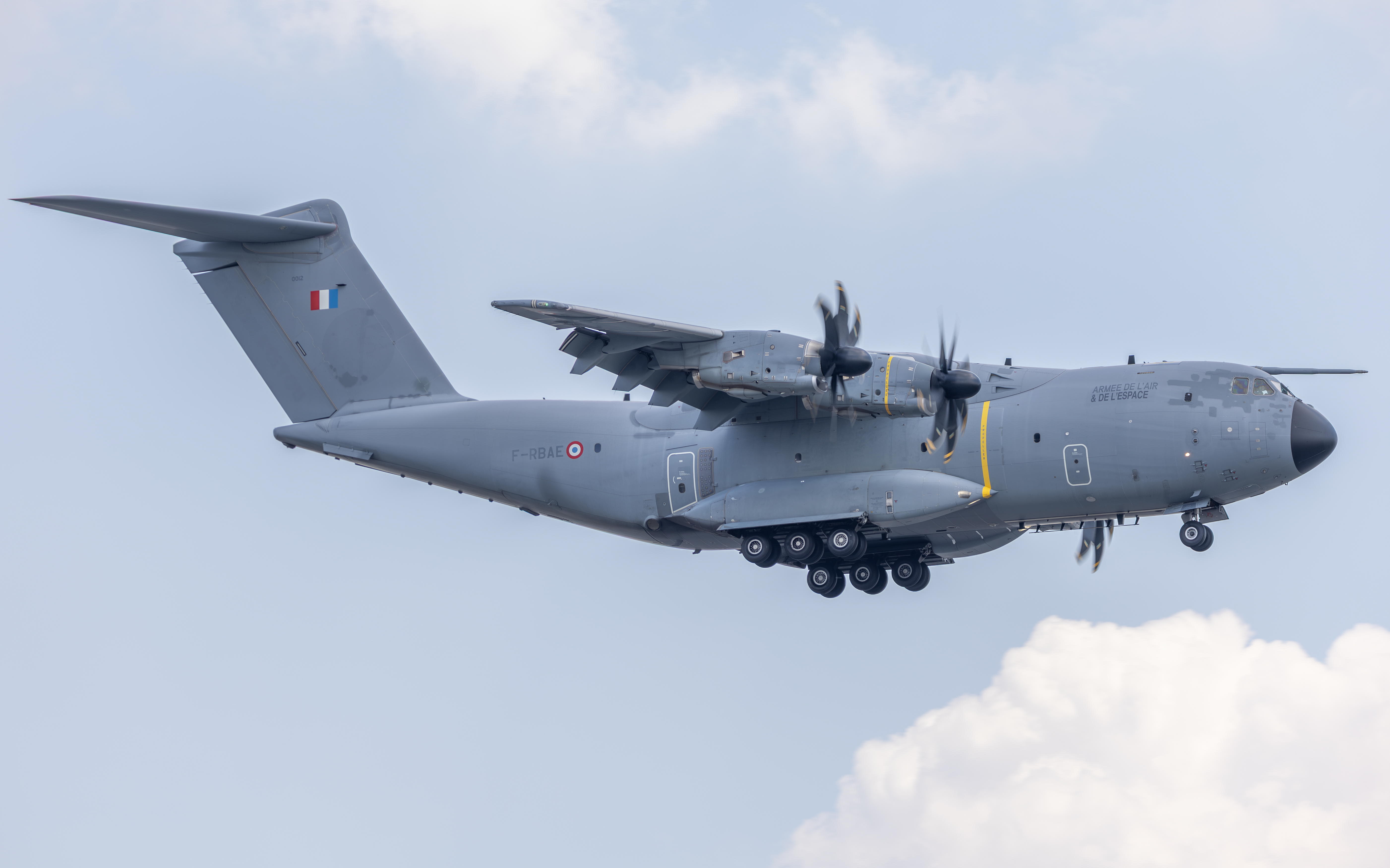 Full size: French Air and Space Force Airbus A400M F-RBAE at Newark Liberty International Airport