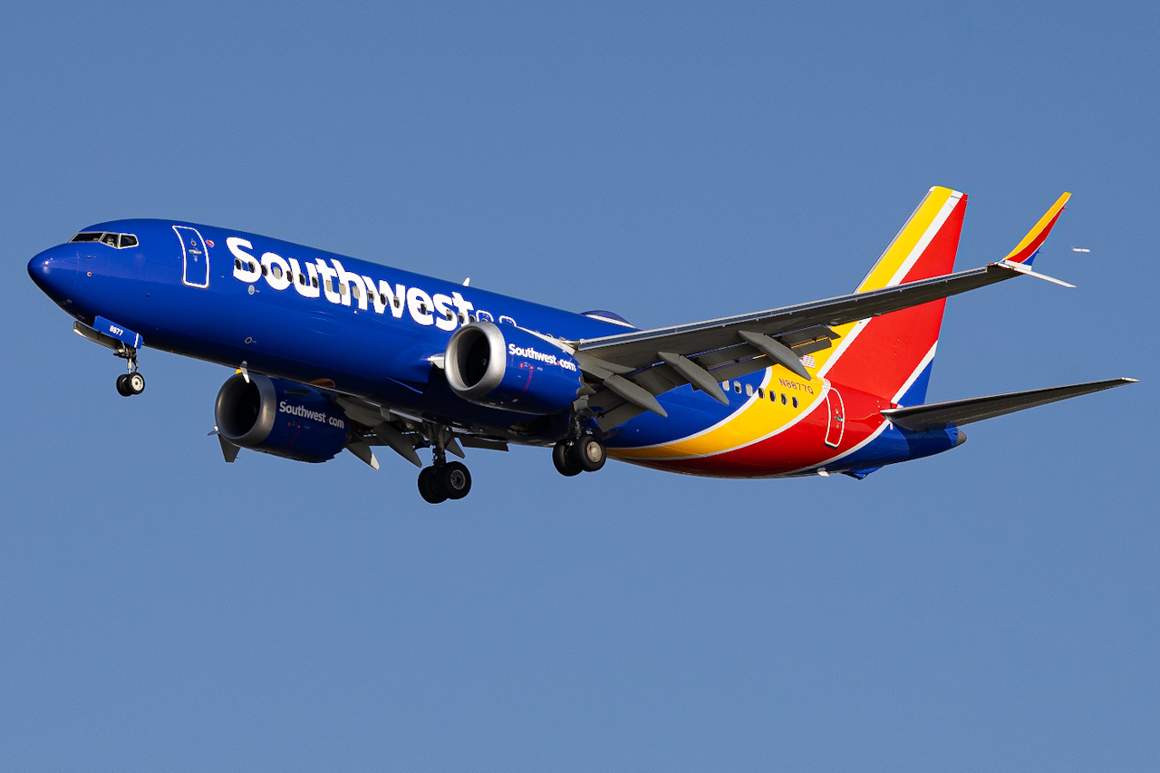 Full size: Southwest Airlines Boeing 737 MAX 8 N8877Q at Tampa International Airport