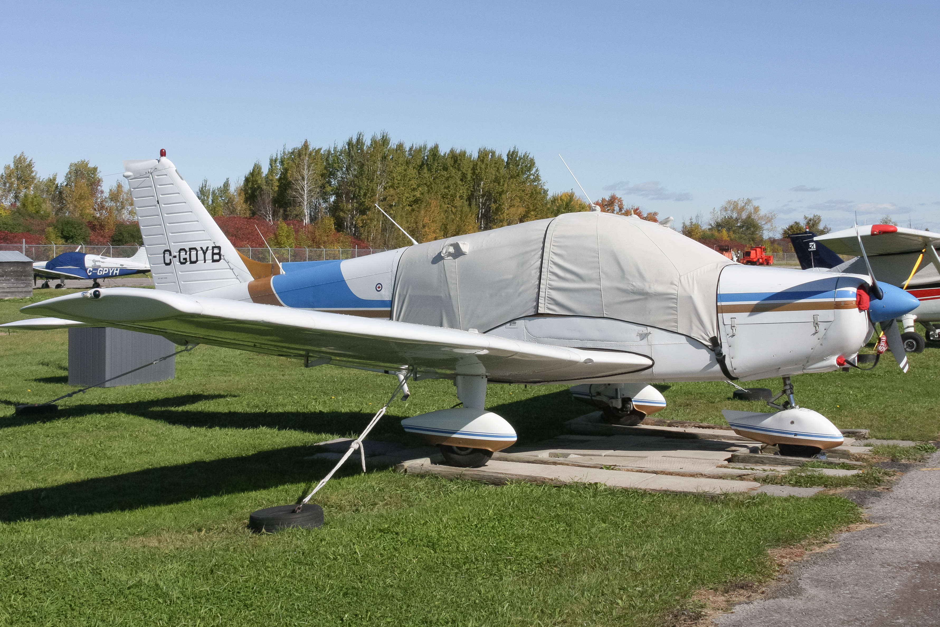 Full size: PRIVATE Piper PA-28 C-GDYB at Ottawa / Rockcliffe Airport