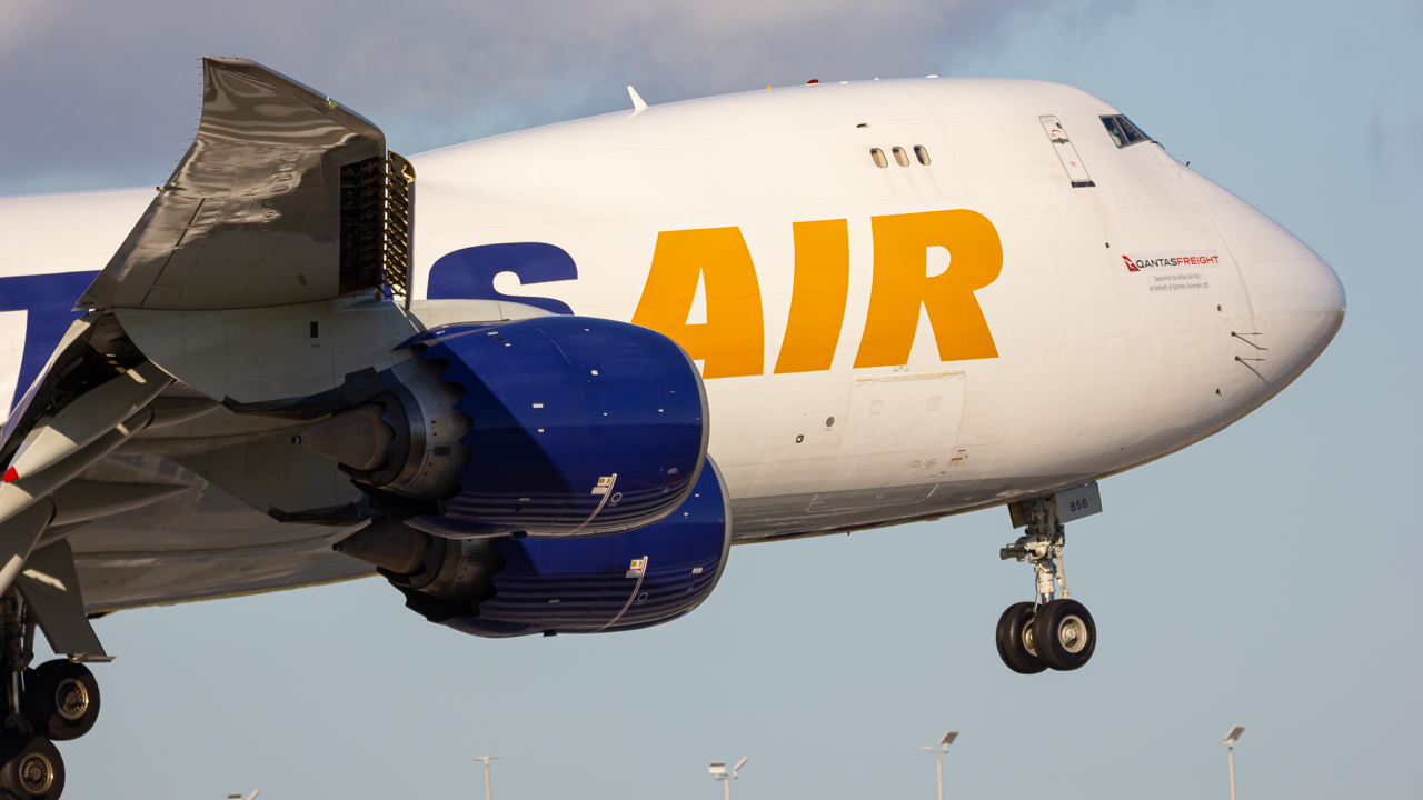 Full size: Atlas Air Boeing 747-8F N856GT at Miami International Airport