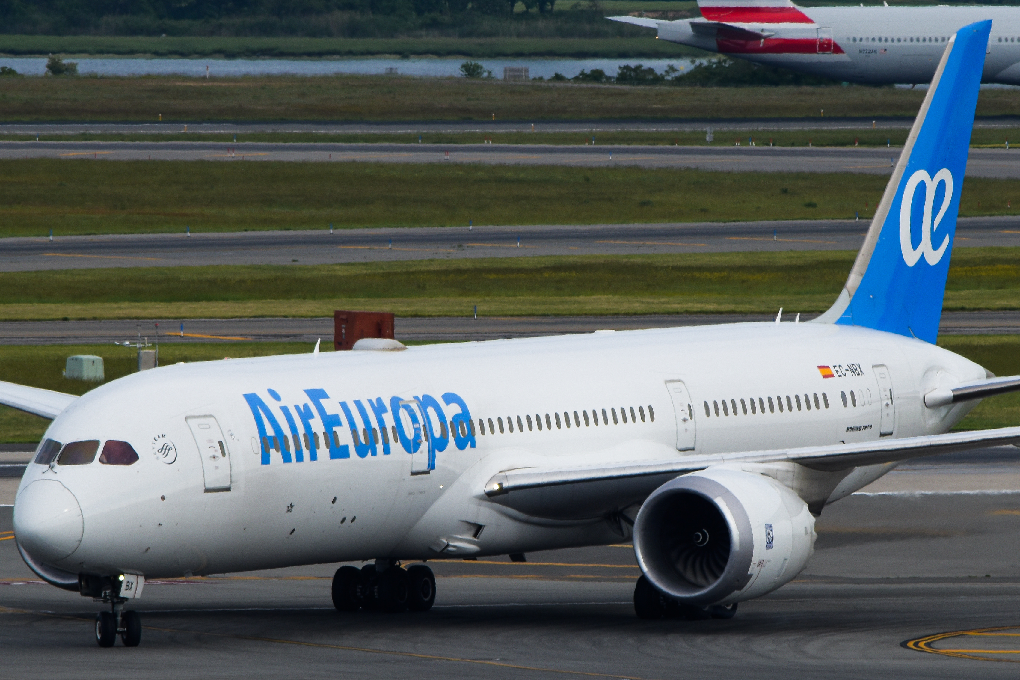 Full size: Air Europa Boeing 787-9 EC-NBX at John F. Kennedy International Airport