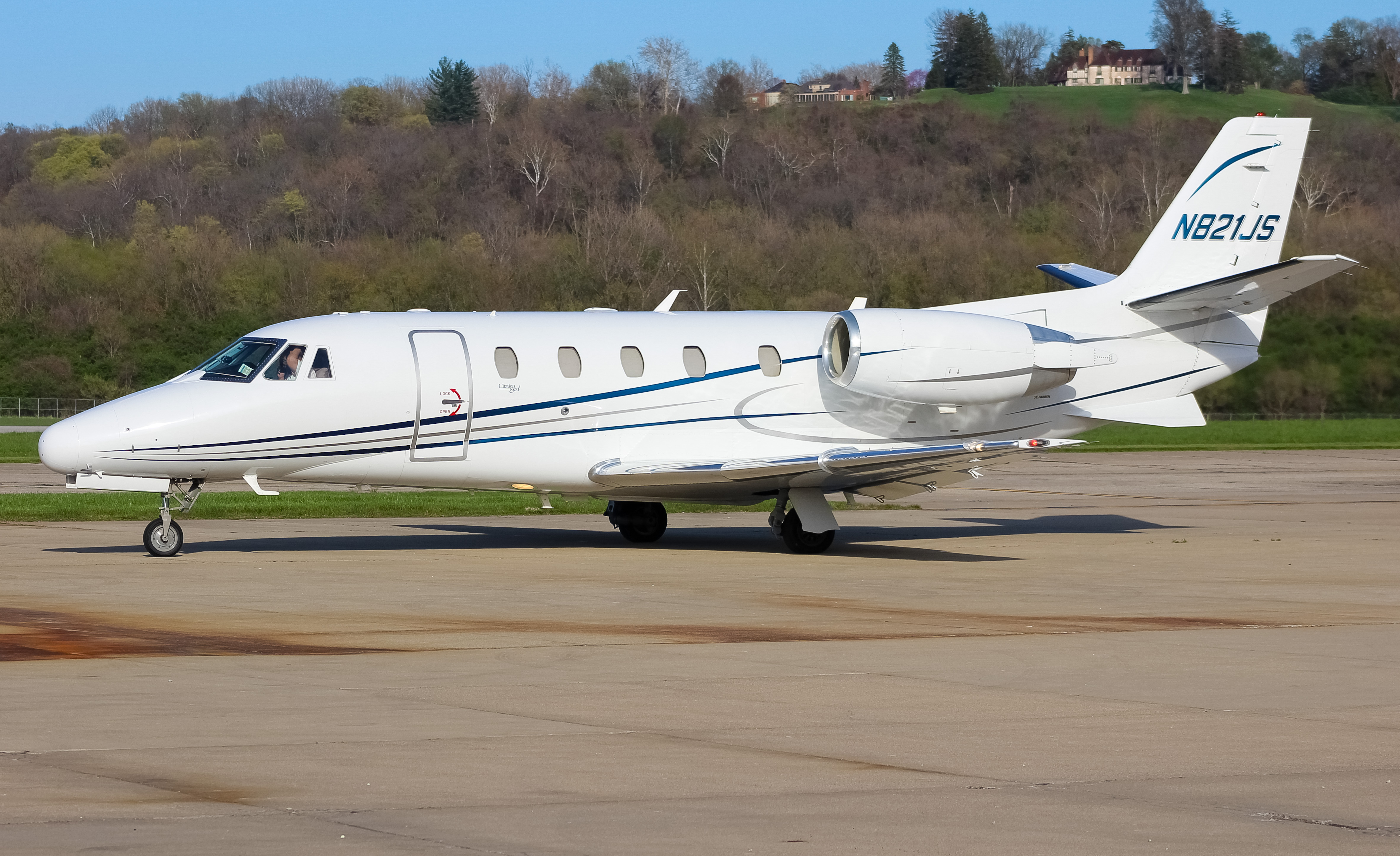 Full size: PRIVATE  Cessna Citation 560XL Excel N821JS at Cincinnati Municipal Airport/Lunken Field