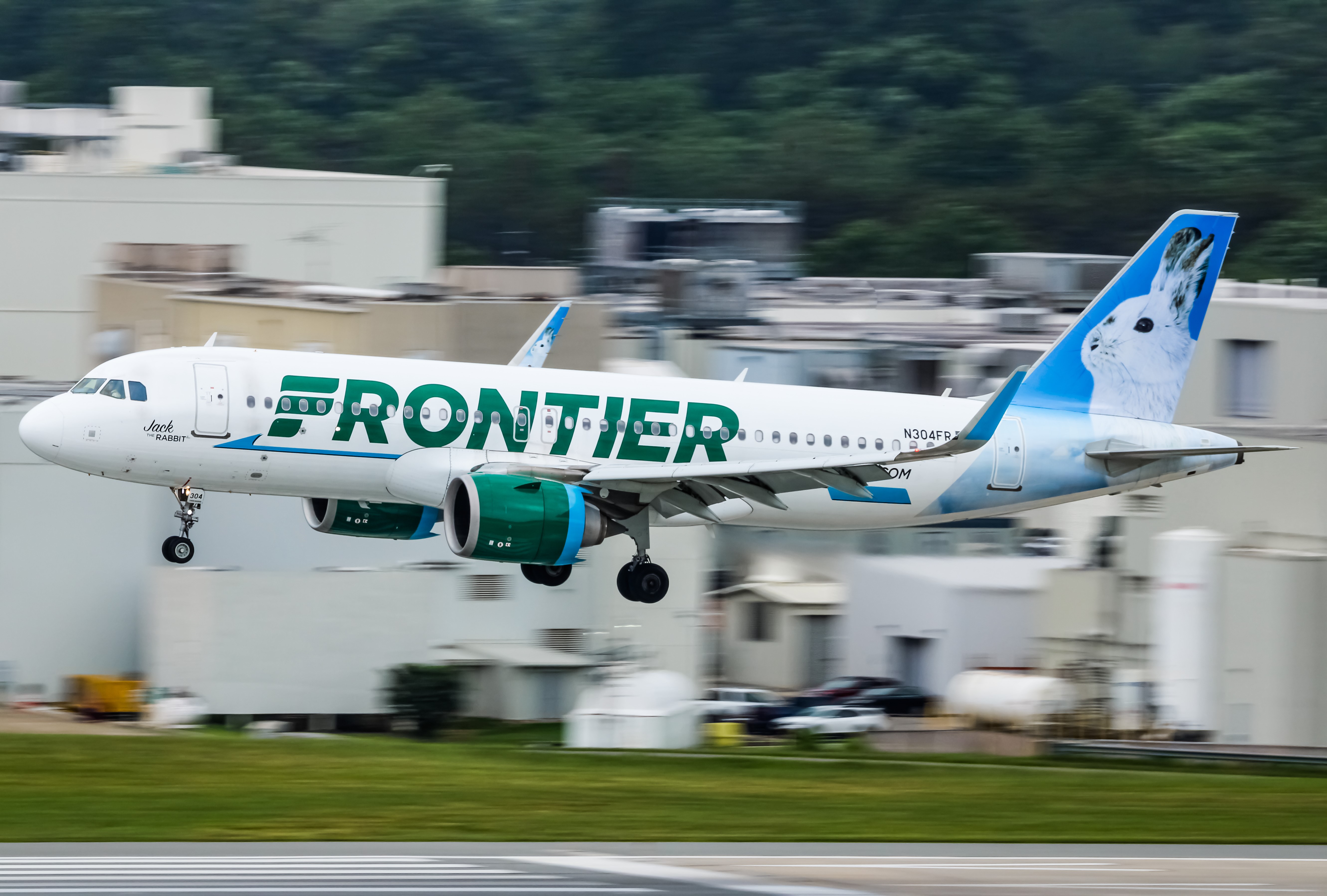 Full size: Frontier Airlines Airbus A320NEO N304FR at Baltimore/Washington International Thurgood Marshall Airport