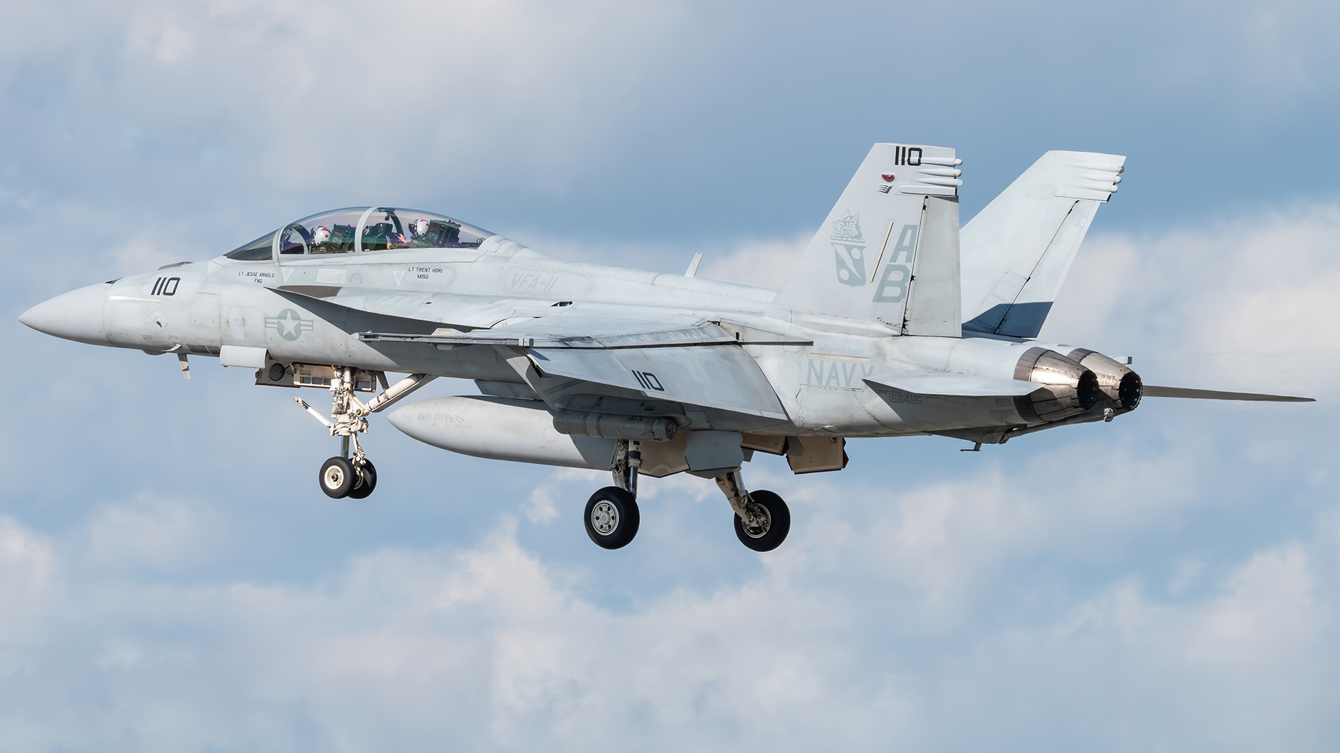 Full size: USN - United States Navy Boeing F/A-18E/F Super Hornet 168486 at Baltimore/Washington International Thurgood Marshall Airport
