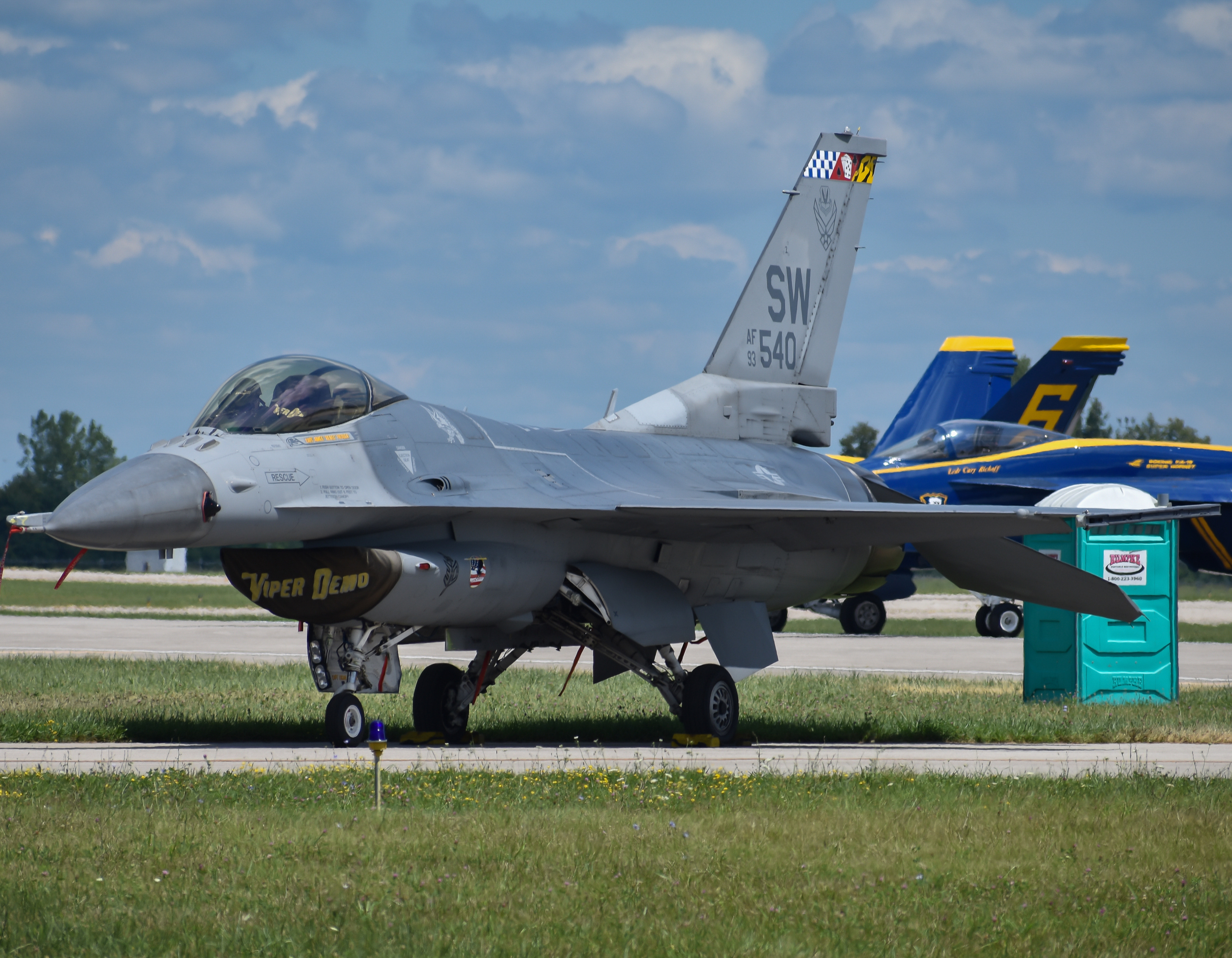 Full size: USAF - United States Air Force General Dynamics F-16 Fighting Falcon 93-0540 at James M Cox Dayton International Airport