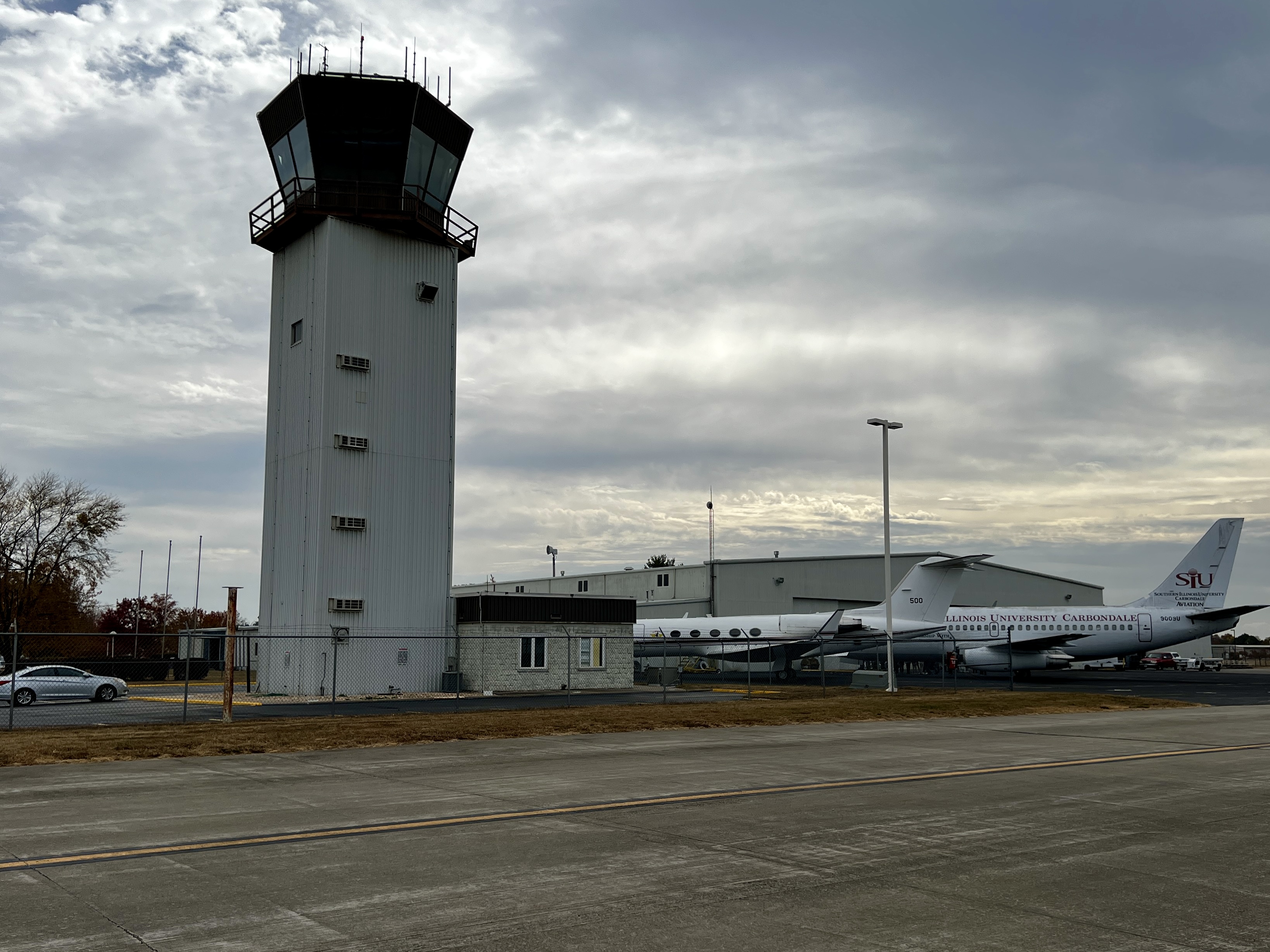 Full size: Airport Photo KMDH at Carbondale Murphysboro Southern Illinois Airport