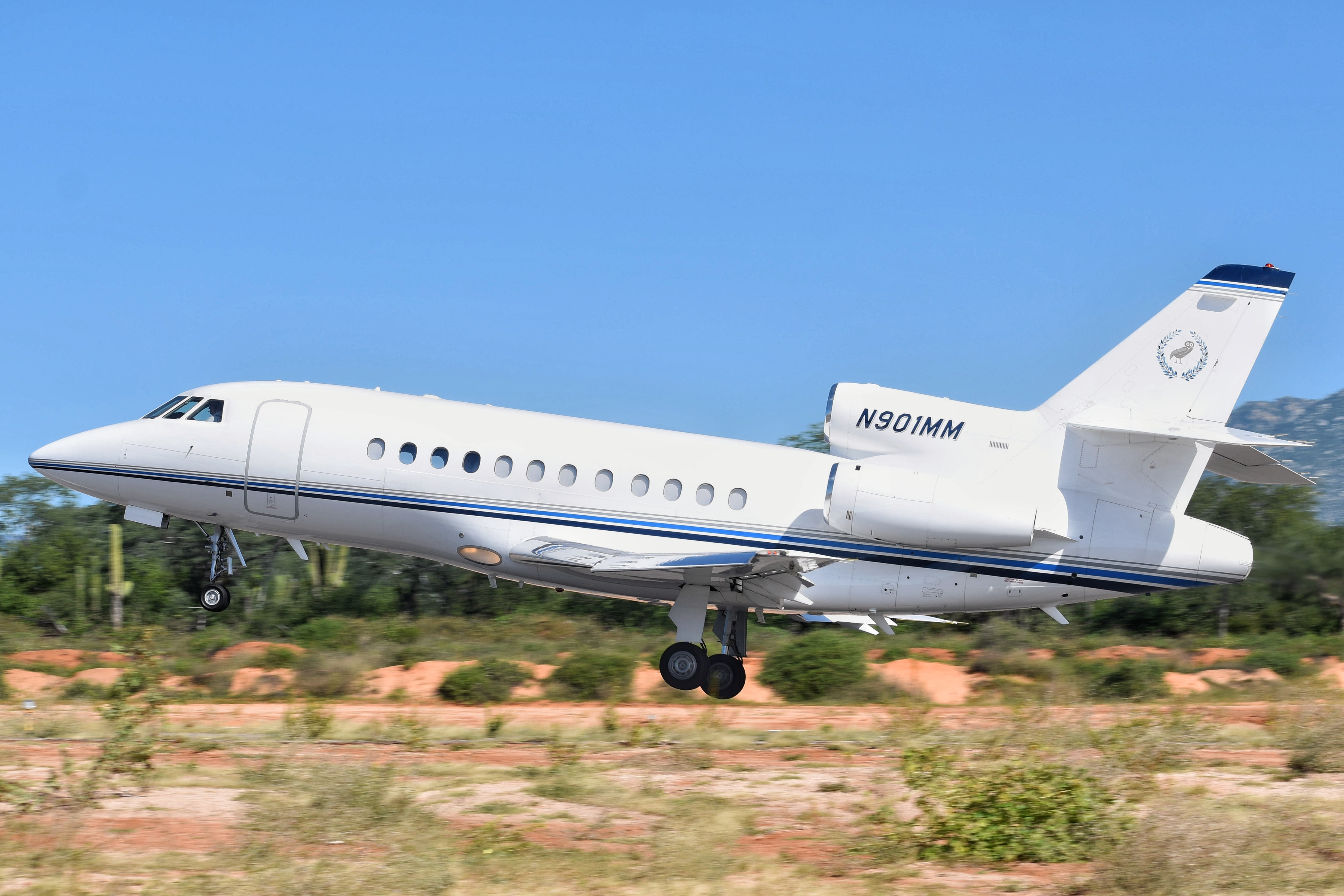 Full size: PRIVATE Dassault Falcon 900EX N901MM at Aeropuerto de Cabo San Lucas Internacional