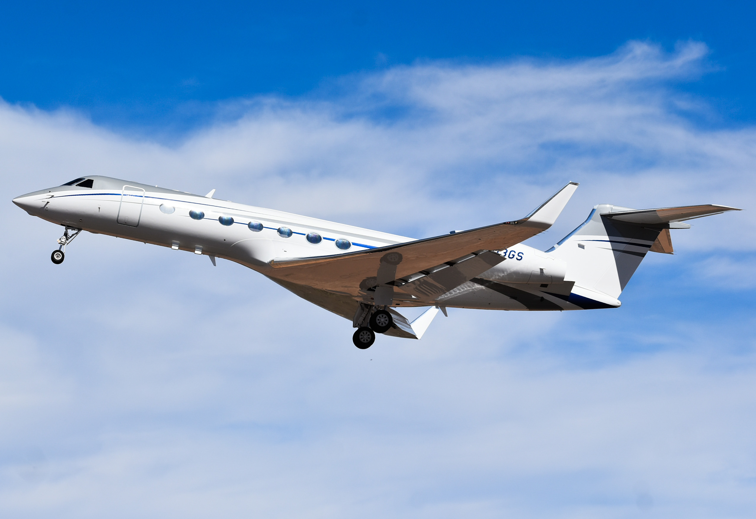 Full size: AS Air II LLC Gulfstream G550 N503GS at Aeropuerto de Cabo San Lucas Internacional