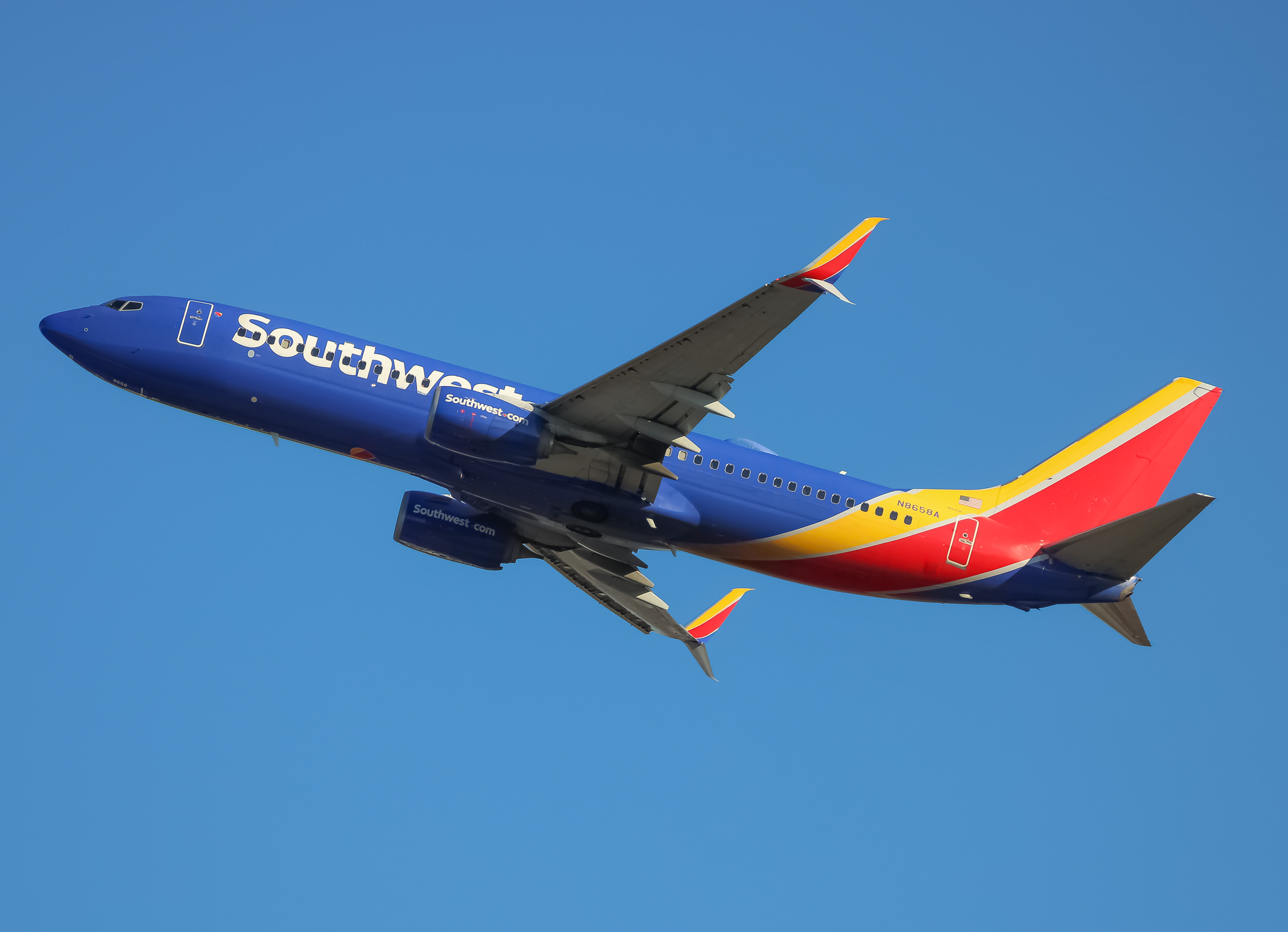 Full size: Southwest Airlines Boeing 737-800 N8658A at Baltimore/Washington International Thurgood Marshall Airport