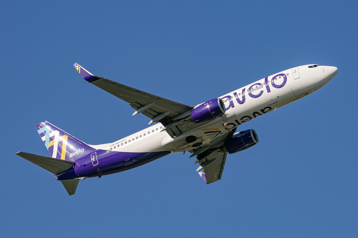 Full size: Avelo Airlines Boeing 737-800 N803XT at Baltimore/Washington International Thurgood Marshall Airport