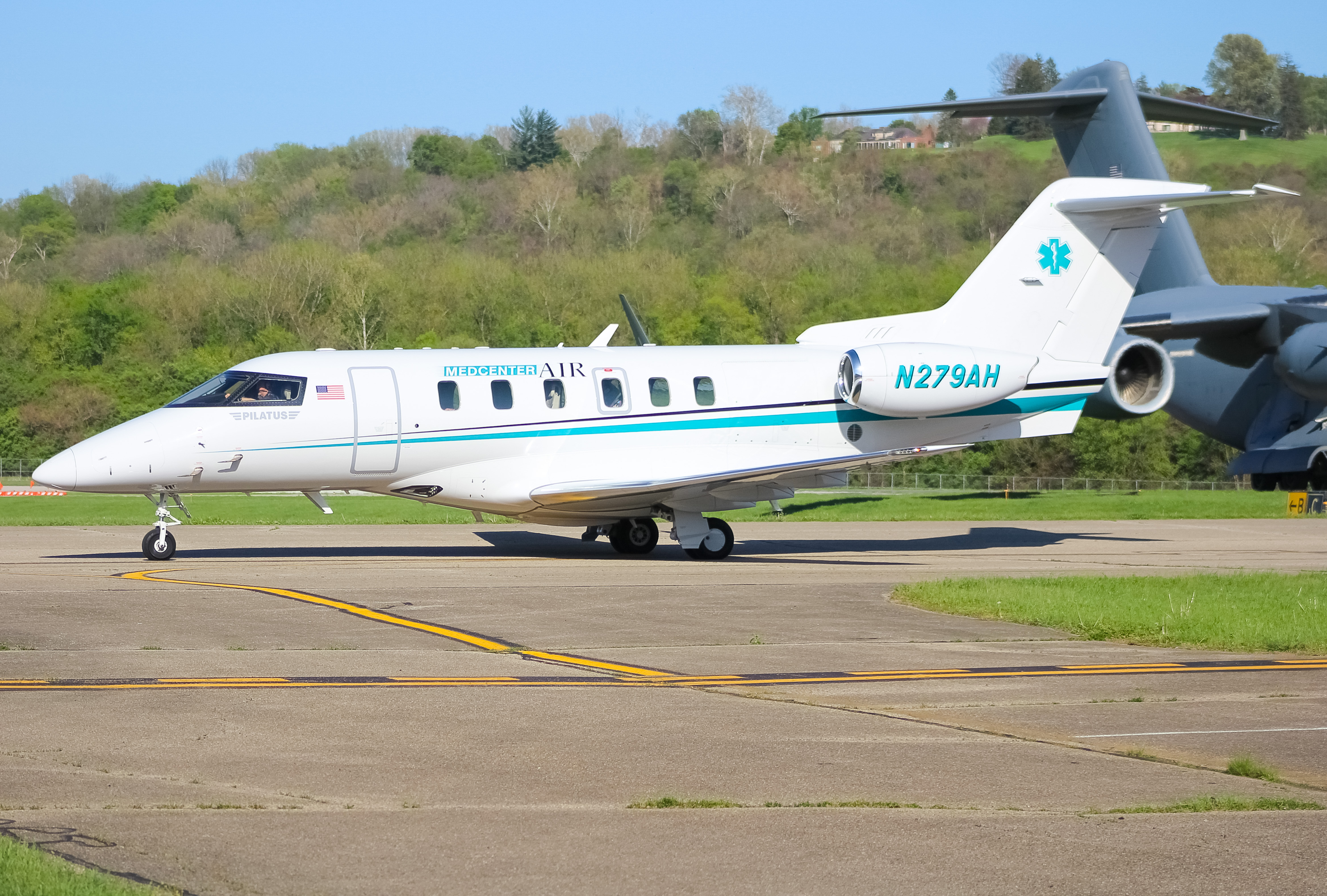 Full size: Medcenter Air Pilatus PC-24 N279AH at Cincinnati Municipal Airport/Lunken Field