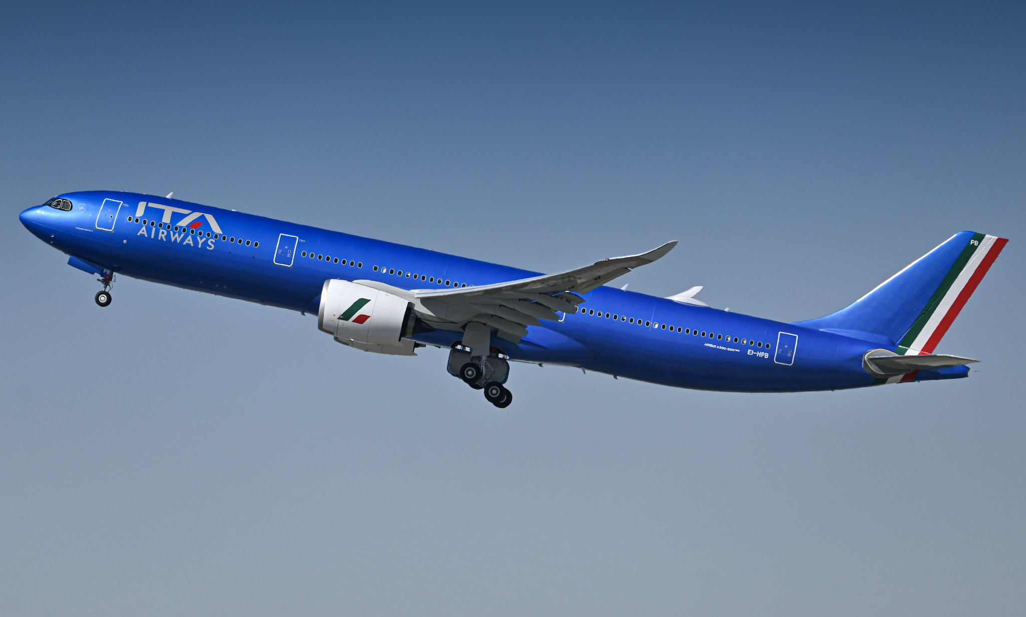 Full size: ITA Airways Airbus A330-900 EI-HPB at San Francisco International Airport