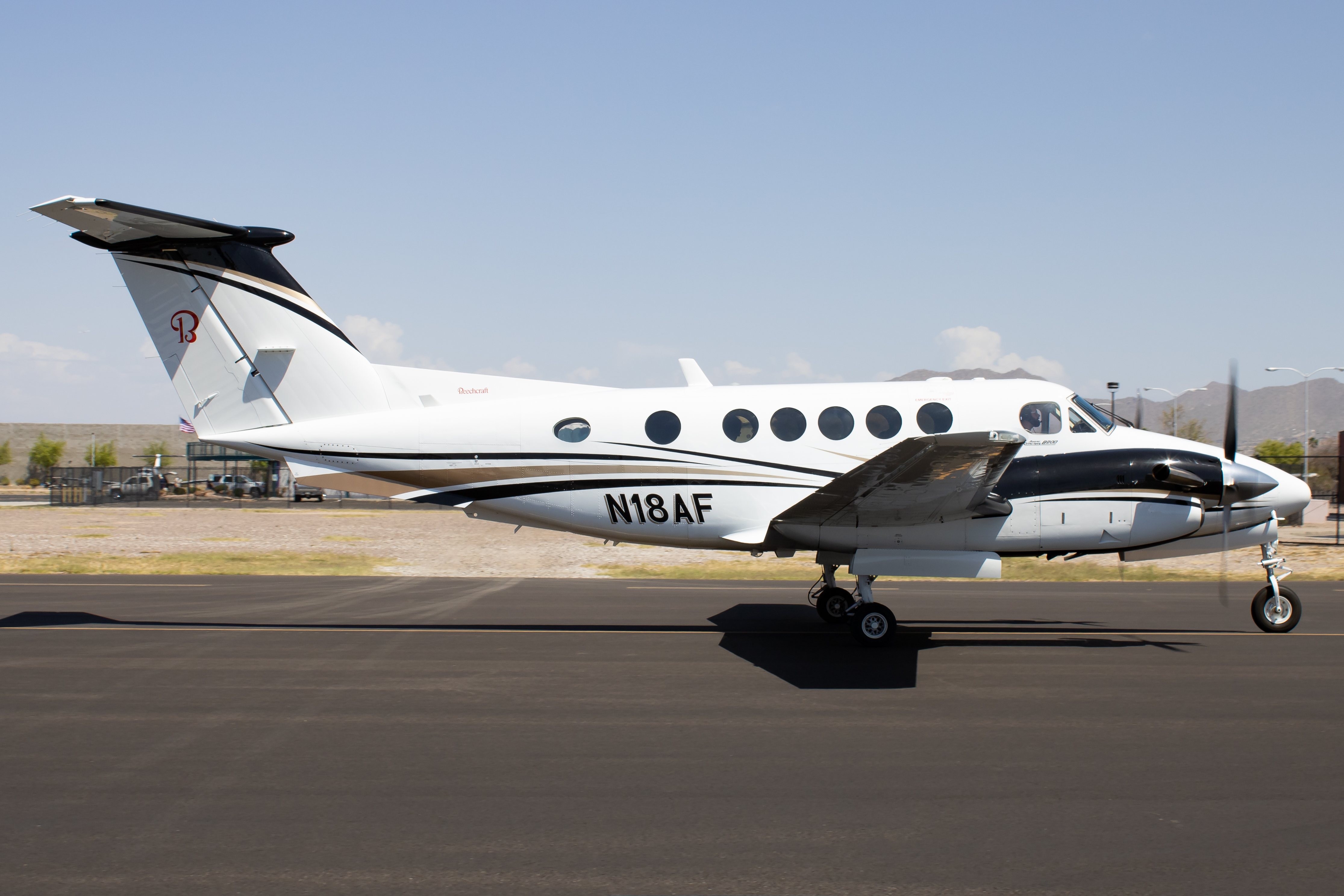 Full size: PRIVATE Beechcraft King Air 200 N18AF at Falcon Field Airport