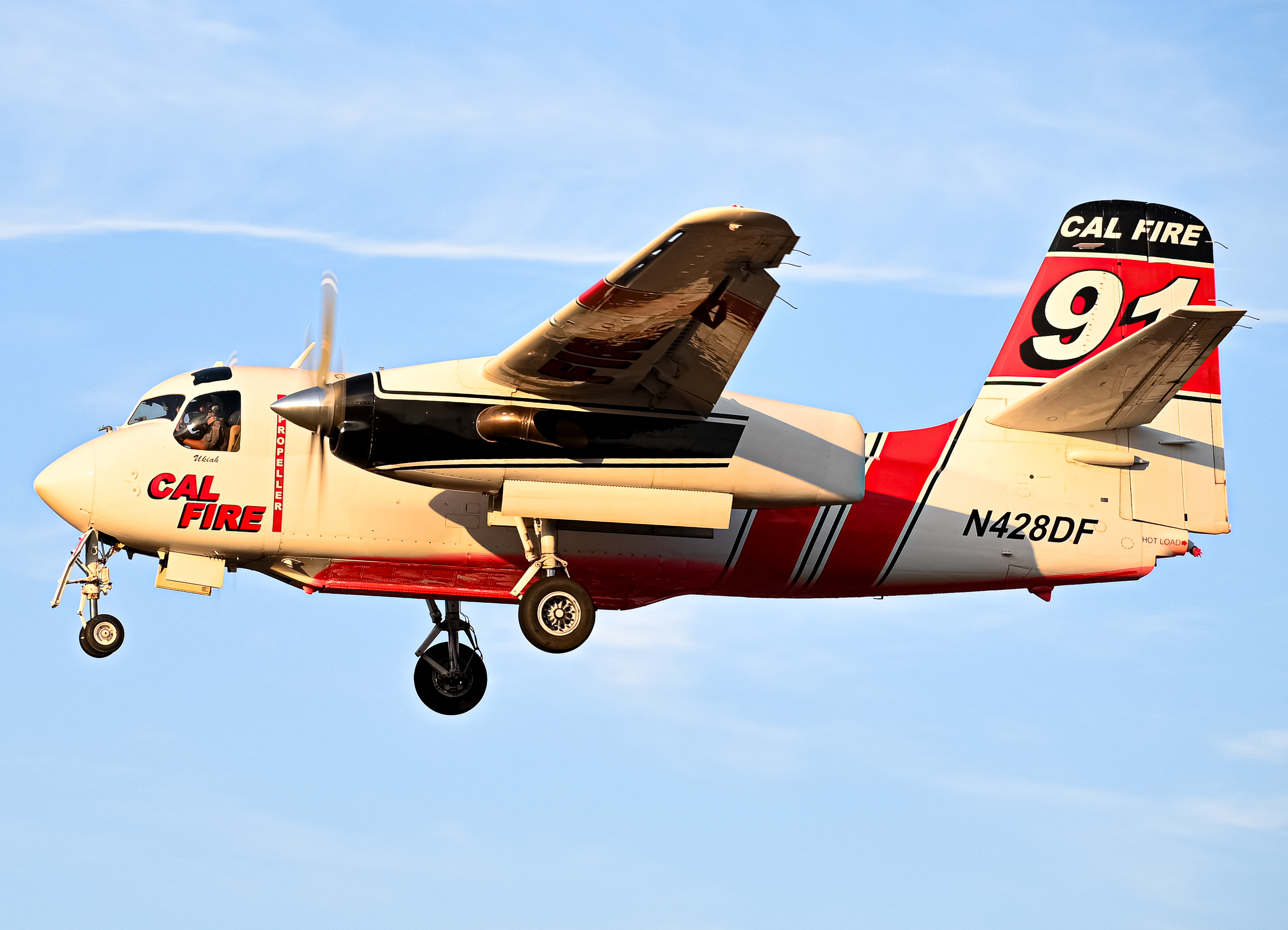 Full size: PRIVATE Grumman S-2F3AT Turbo Tracker N428DF at Ramona Airport