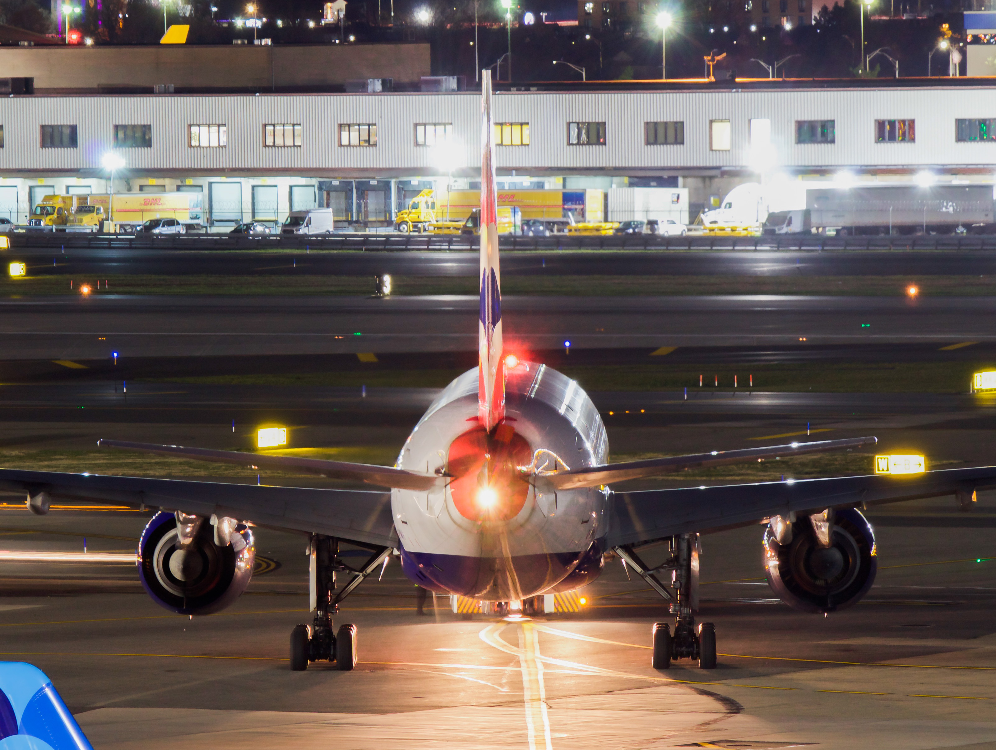 Full size: British Airways Boeing 777-200ER G-YMMH at John F. Kennedy International Airport